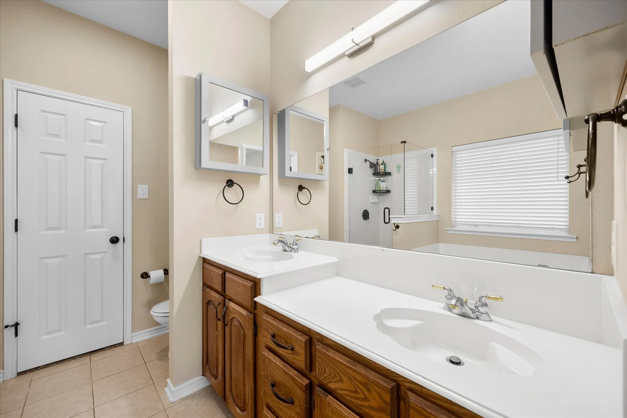 Single Family Residence For Sale in Collin County , 1709 Rushing Way, Wylie, Texas 75098, 3 Bedroom, 3 Bathroom, 2 Garage spaces, 2,137 Sqft, built in 2003, mls#21339142, Real Estate Agent in Wylie, Homes For Sale in Collin county, Homes For Sale in Wylie, Realtor in Wylie Texas, Real Estate Brokerage Independent Realty Texas, Luminita Cordes Realtor