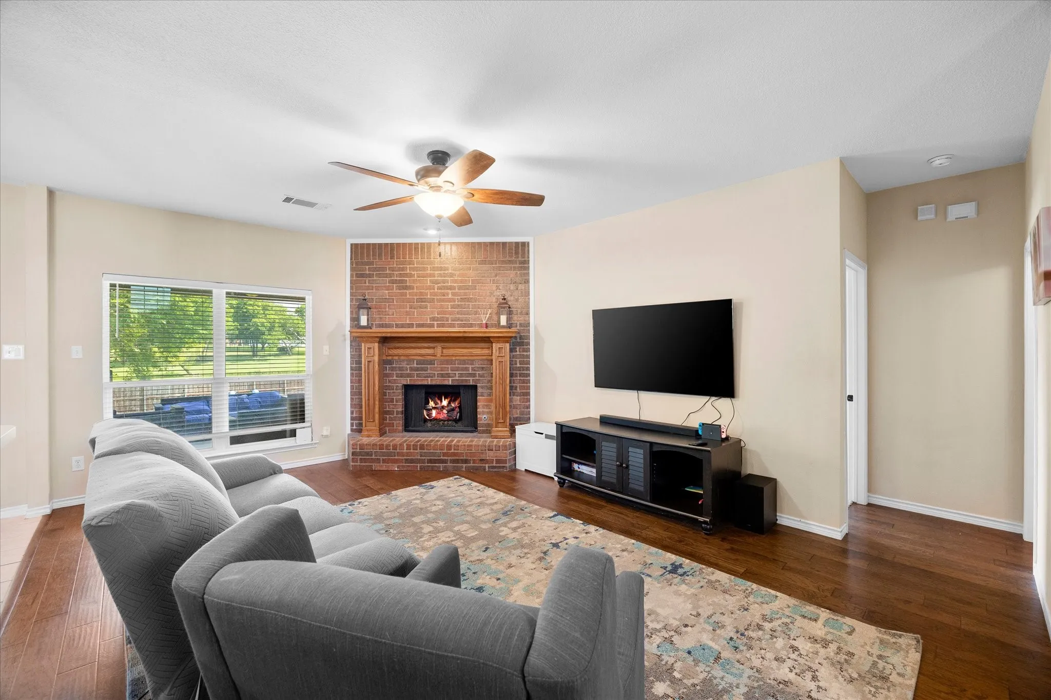 Single Family Residence For Sale in Collin County , 1709 Rushing Way, Wylie, Texas 75098, 3 Bedroom, 3 Bathroom, 2 Garage spaces, 2,137 Sqft, built in 2003, mls#21339142, Real Estate Agent in Wylie, Homes For Sale in Collin county, Homes For Sale in Wylie, Realtor in Wylie Texas, Real Estate Brokerage Independent Realty Texas, Luminita Cordes Realtor