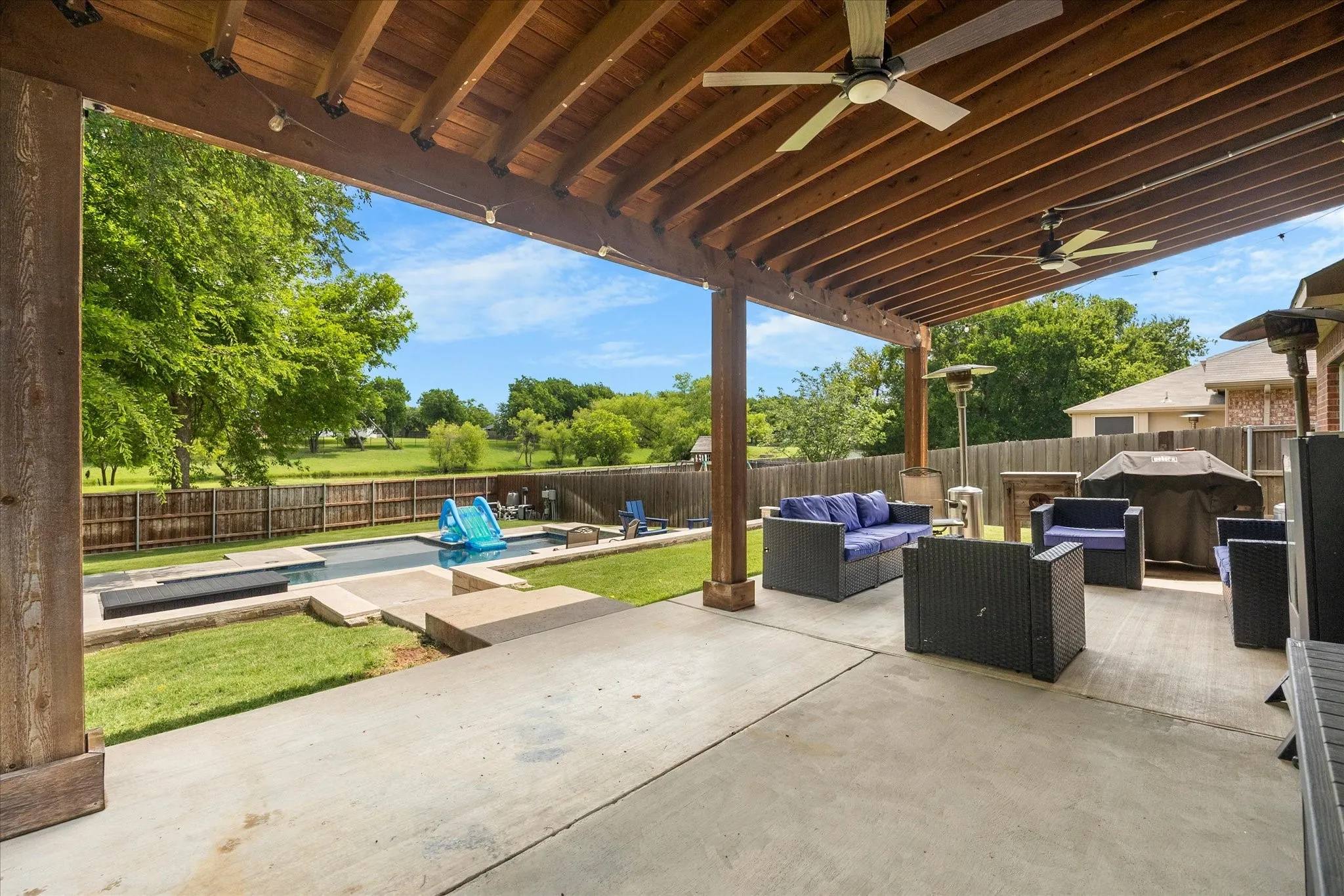 Single Family Residence For Sale in Collin County , 1709 Rushing Way, Wylie, Texas 75098, 3 Bedroom, 3 Bathroom, 2 Garage spaces, 2,137 Sqft, built in 2003, mls#21339142, Real Estate Agent in Wylie, Homes For Sale in Collin county, Homes For Sale in Wylie, Realtor in Wylie Texas, Real Estate Brokerage Independent Realty Texas, Luminita Cordes Realtor