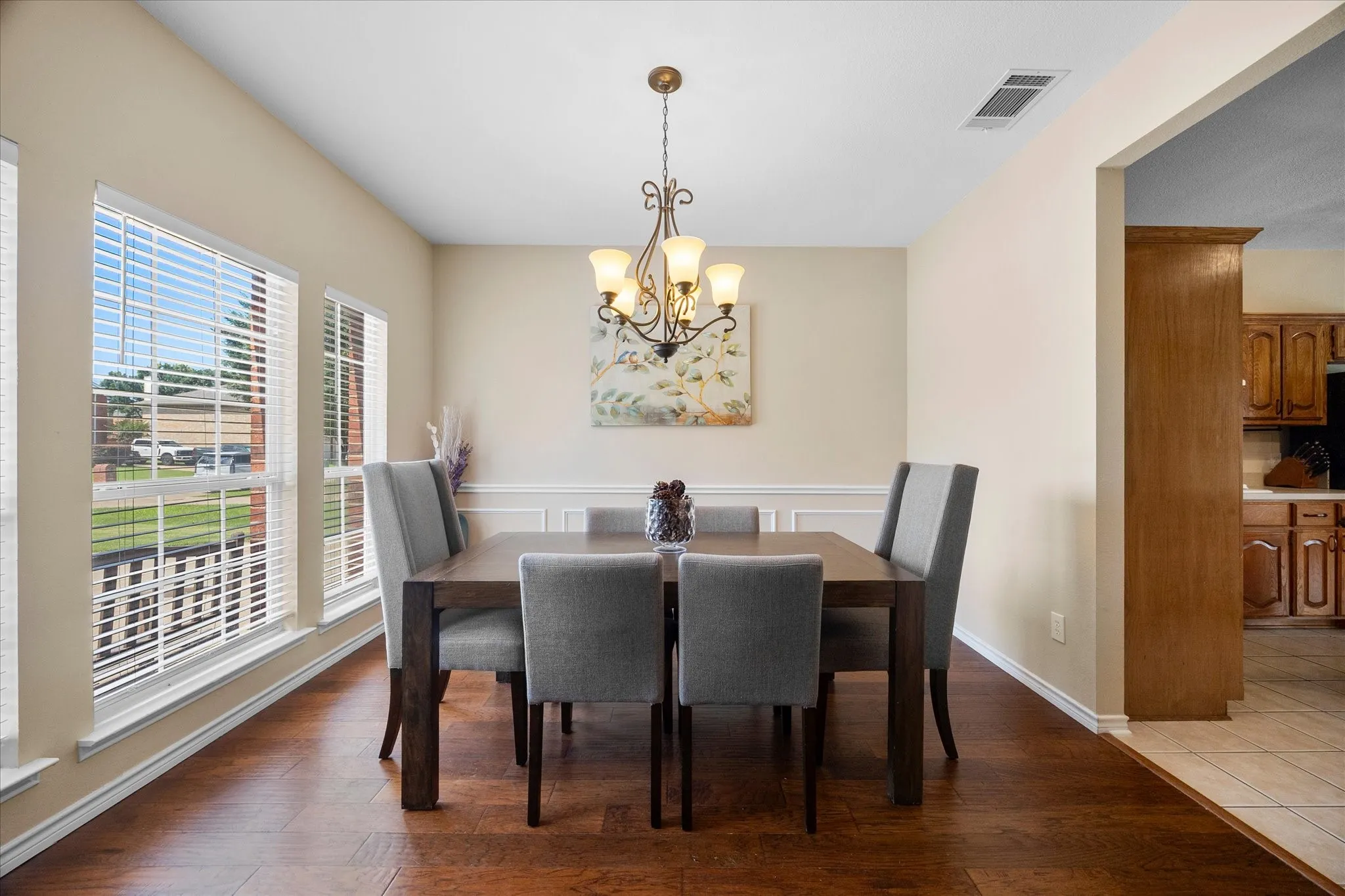 Single Family Residence For Sale in Collin County , 1709 Rushing Way, Wylie, Texas 75098, 3 Bedroom, 3 Bathroom, 2 Garage spaces, 2,137 Sqft, built in 2003, mls#21339142, Real Estate Agent in Wylie, Homes For Sale in Collin county, Homes For Sale in Wylie, Realtor in Wylie Texas, Real Estate Brokerage Independent Realty Texas, Luminita Cordes Realtor