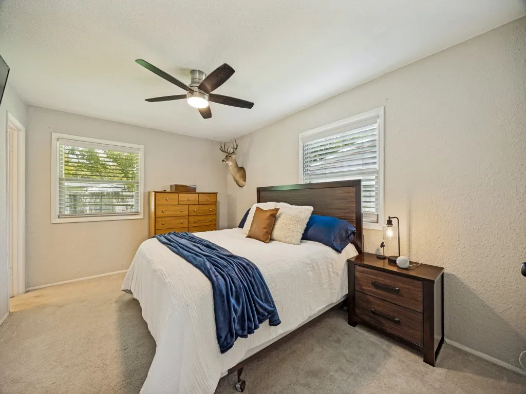 Single Family Residence For Sale in Dallas County , 922 Forreston Drive, Richardson, Texas 75080, 3 Bedroom, 2 Bathroom, 2 Garage spaces, 1,322 Sqft, built in 1963, mls#21336863, Real Estate Agent in Richardson, Homes For Sale in Dallas county, Homes For Sale in Richardson, Realtor in Richardson Texas, Real Estate Brokerage Independent Realty Texas, Luminita Cordes Realtor