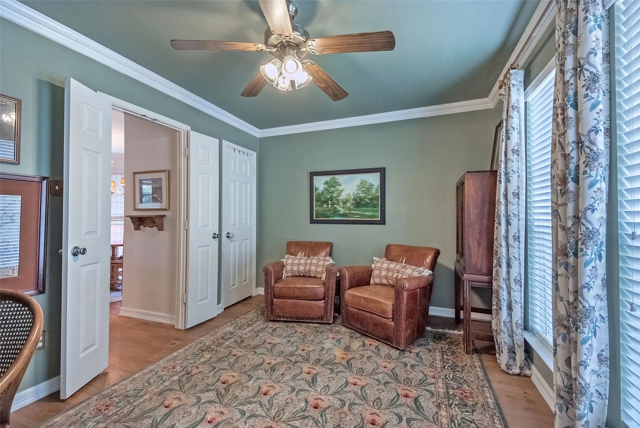 Single Family Residence For Sale in Denton County , 3922 Rolling Oaks Drive, Carrollton, Texas 75007, 4 Bedroom, 3 Bathroom, 2 Garage spaces, 2,498 Sqft, built in 1998, mls#21339095, Real Estate Agent in Carrollton, Homes For Sale in Denton county, Homes For Sale in Carrollton, Realtor in Carrollton Texas, Real Estate Brokerage Independent Realty Texas, Luminita Cordes Realtor