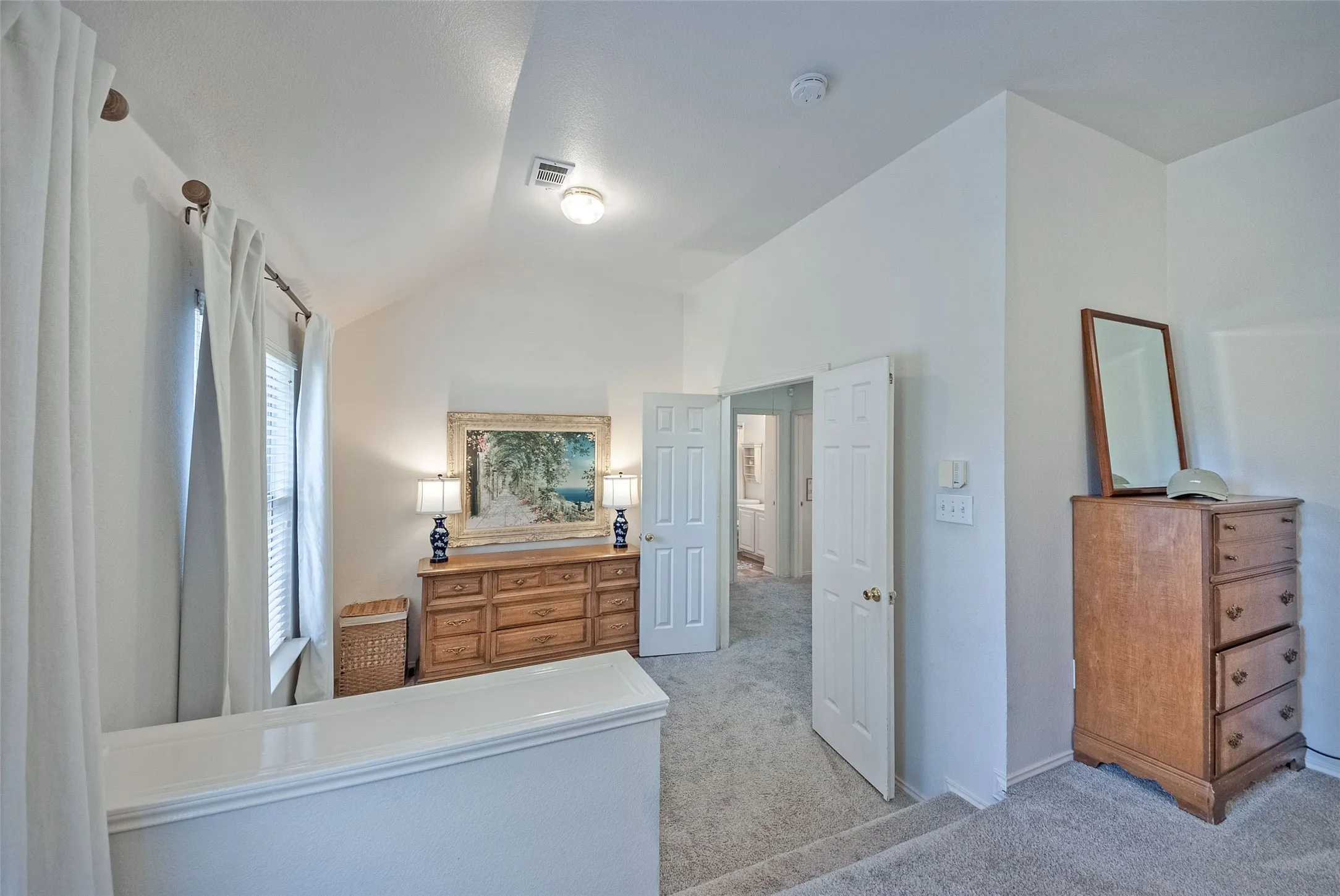 Single Family Residence For Sale in Denton County , 3922 Rolling Oaks Drive, Carrollton, Texas 75007, 4 Bedroom, 3 Bathroom, 2 Garage spaces, 2,498 Sqft, built in 1998, mls#21339095, Real Estate Agent in Carrollton, Homes For Sale in Denton county, Homes For Sale in Carrollton, Realtor in Carrollton Texas, Real Estate Brokerage Independent Realty Texas, Luminita Cordes Realtor