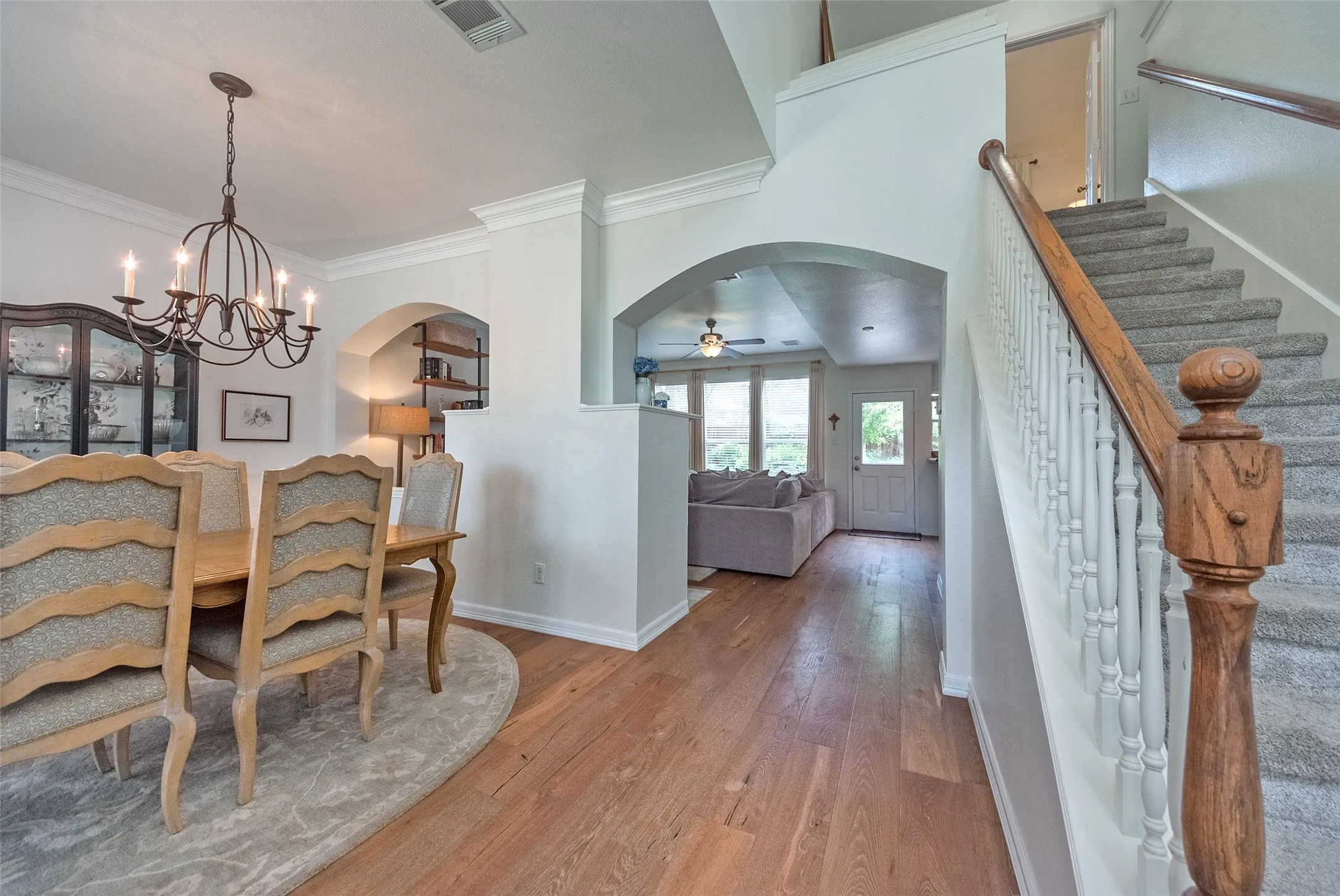 Single Family Residence For Sale in Denton County , 3922 Rolling Oaks Drive, Carrollton, Texas 75007, 4 Bedroom, 3 Bathroom, 2 Garage spaces, 2,498 Sqft, built in 1998, mls#21339095, Real Estate Agent in Carrollton, Homes For Sale in Denton county, Homes For Sale in Carrollton, Realtor in Carrollton Texas, Real Estate Brokerage Independent Realty Texas, Luminita Cordes Realtor