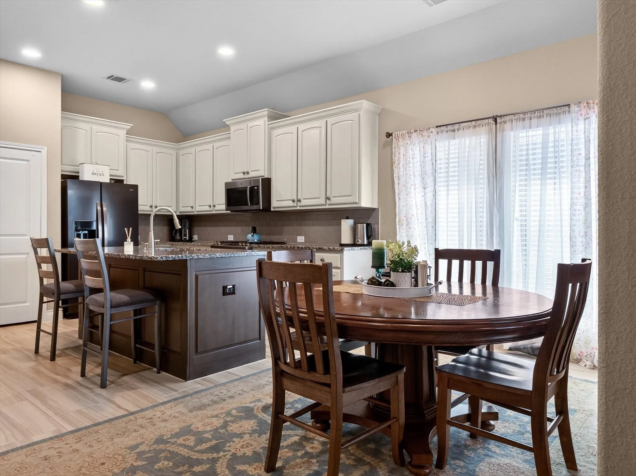 Single Family Residence For Sale in Collin County , 1005 Hubbard Creek Trail, Mc Kinney, Texas 75071, 3 Bedroom, 2 Bathroom, 2 Garage spaces, 1,668 Sqft, built in 2018, mls#21339149, Real Estate Agent in Mc Kinney, Homes For Sale in Collin county, Homes For Sale in Mc Kinney, Realtor in Mc Kinney Texas, Real Estate Brokerage Independent Realty Texas, Luminita Cordes Realtor