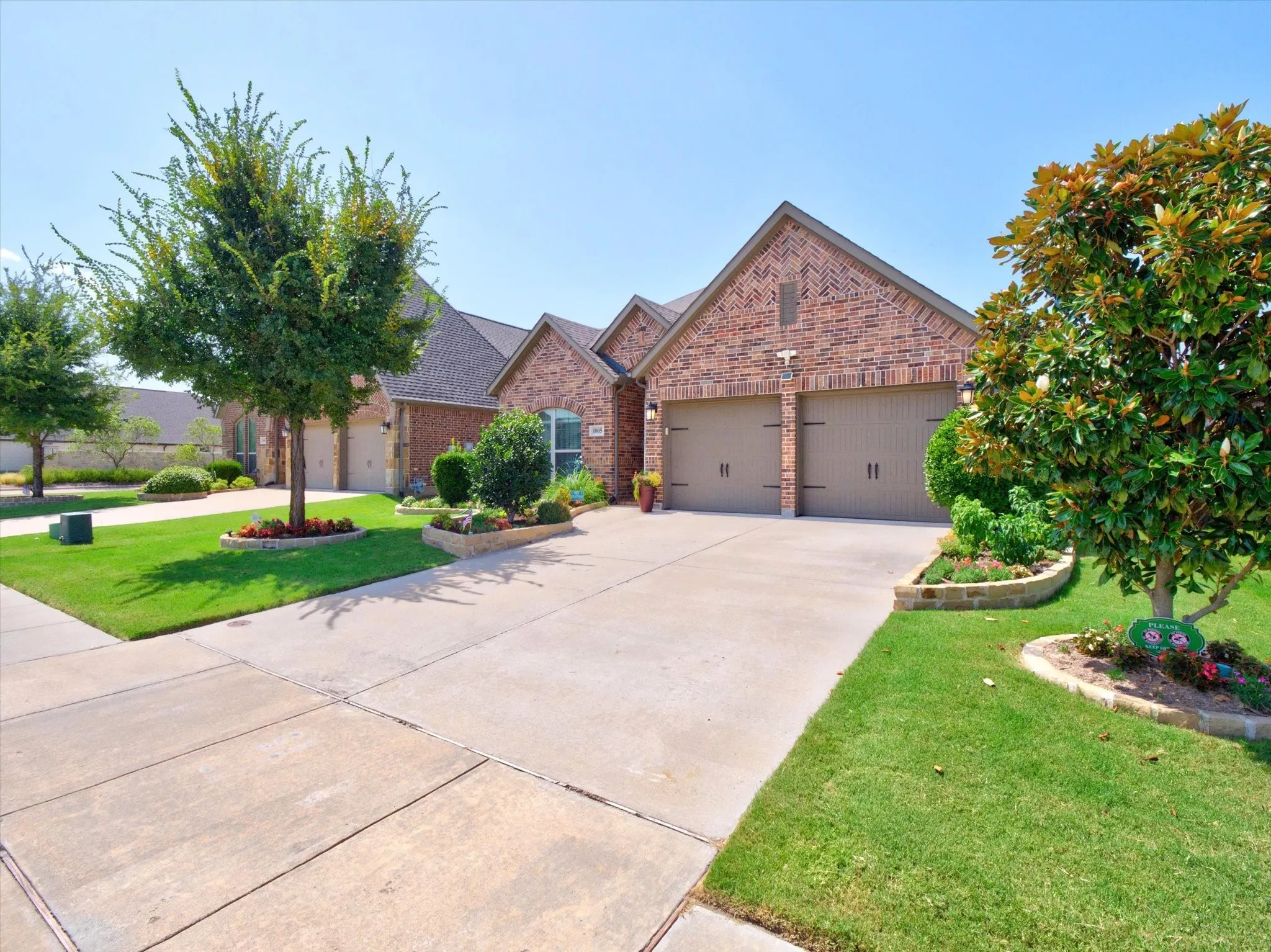 Single Family Residence For Sale in Collin County , 1005 Hubbard Creek Trail, Mc Kinney, Texas 75071, 3 Bedroom, 2 Bathroom, 2 Garage spaces, 1,668 Sqft, built in 2018, mls#21339149, Real Estate Agent in Mc Kinney, Homes For Sale in Collin county, Homes For Sale in Mc Kinney, Realtor in Mc Kinney Texas, Real Estate Brokerage Independent Realty Texas, Luminita Cordes Realtor