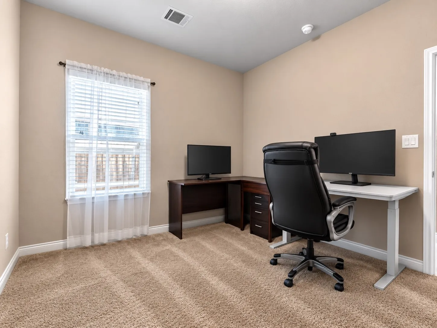 Single Family Residence For Sale in Collin County , 1005 Hubbard Creek Trail, Mc Kinney, Texas 75071, 3 Bedroom, 2 Bathroom, 2 Garage spaces, 1,668 Sqft, built in 2018, mls#21339149, Real Estate Agent in Mc Kinney, Homes For Sale in Collin county, Homes For Sale in Mc Kinney, Realtor in Mc Kinney Texas, Real Estate Brokerage Independent Realty Texas, Luminita Cordes Realtor