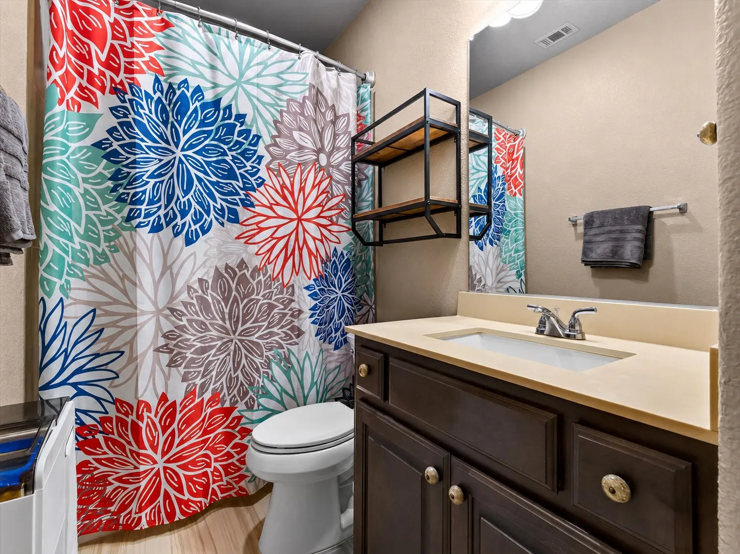 Single Family Residence For Sale in Collin County , 1005 Hubbard Creek Trail, Mc Kinney, Texas 75071, 3 Bedroom, 2 Bathroom, 2 Garage spaces, 1,668 Sqft, built in 2018, mls#21339149, Real Estate Agent in Mc Kinney, Homes For Sale in Collin county, Homes For Sale in Mc Kinney, Realtor in Mc Kinney Texas, Real Estate Brokerage Independent Realty Texas, Luminita Cordes Realtor