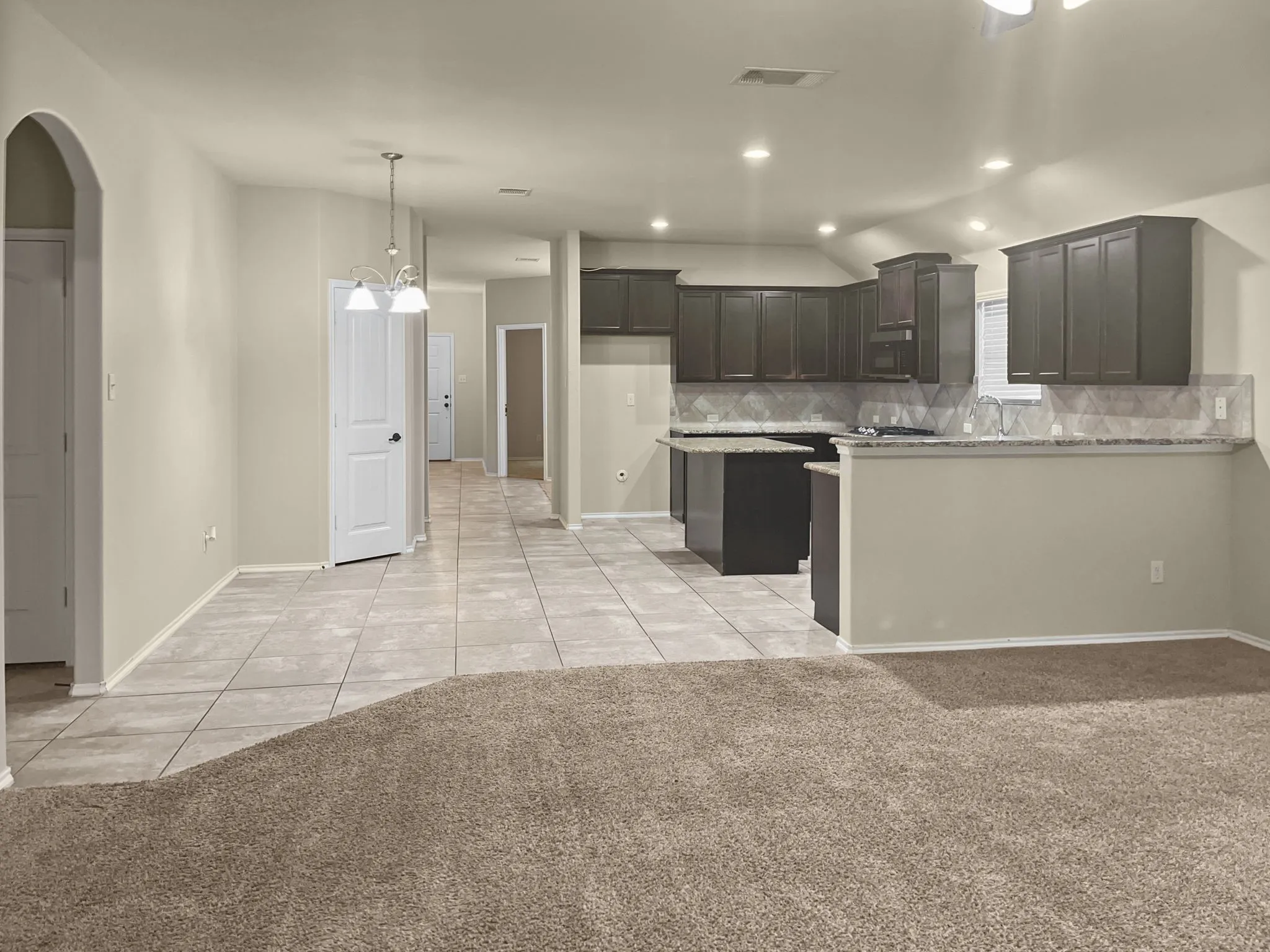 Single Family Residence For Rent in Collin County , 10209 Pear Valley Road, Mc Kinney, Texas 75072, 3 Bedroom, 3 Bathroom, 2 Garage spaces, 2,014 Sqft, built in 2015, mls#21334773, Real Estate Agent in Mc Kinney, Homes For Rent in Collin county, Homes For Rent in Mc Kinney, Realtor in Mc Kinney Texas, Real Estate Brokerage Independent Realty Texas, Luminita Cordes Realtor