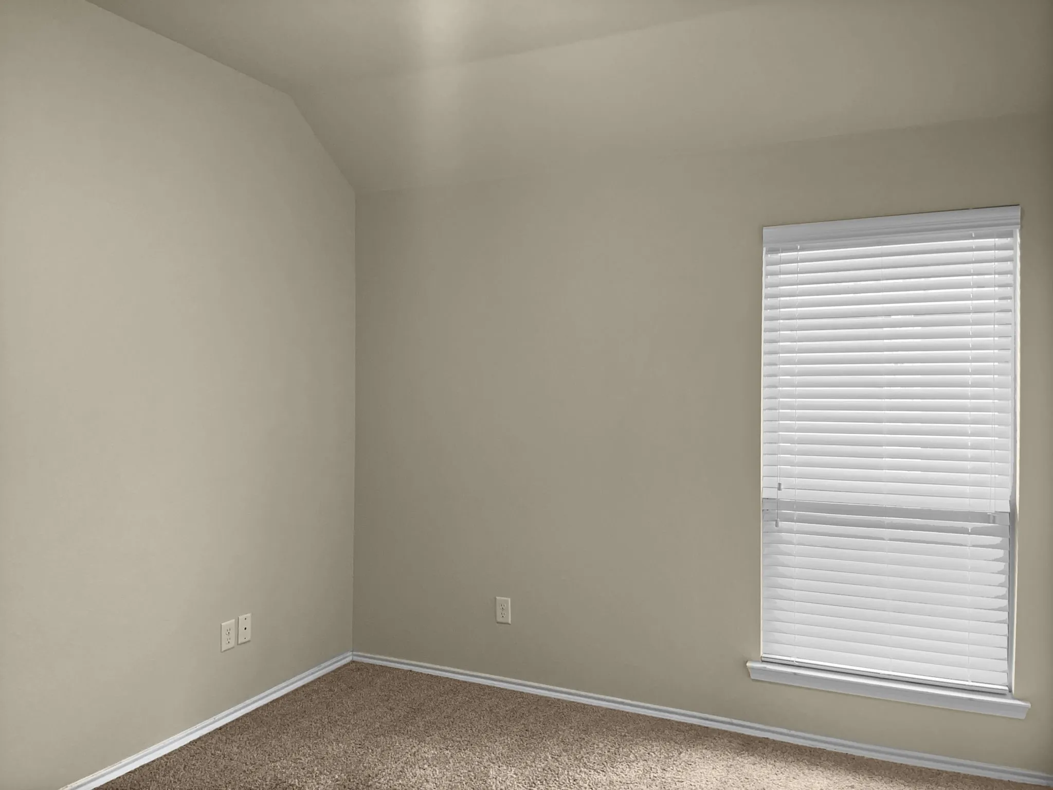 Single Family Residence For Rent in Collin County , 10209 Pear Valley Road, Mc Kinney, Texas 75072, 3 Bedroom, 3 Bathroom, 2 Garage spaces, 2,014 Sqft, built in 2015, mls#21334773, Real Estate Agent in Mc Kinney, Homes For Rent in Collin county, Homes For Rent in Mc Kinney, Realtor in Mc Kinney Texas, Real Estate Brokerage Independent Realty Texas, Luminita Cordes Realtor