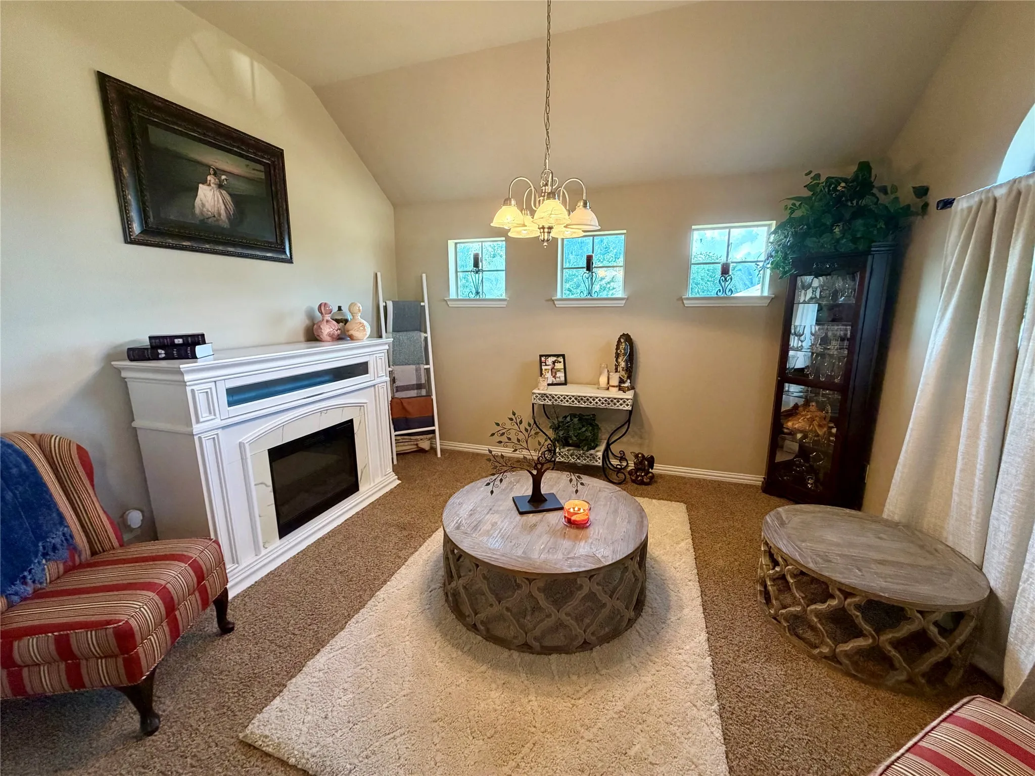 Single Family Residence For Sale in Tarrant County , 6333 Chalk Hollow Drive, Fort Worth, Texas 76179, 4 Bedroom, 2 Bathroom, 2 Garage spaces, 2,009 Sqft, built in 2010, mls#21336835, Real Estate Agent in Fort Worth, Homes For Sale in Tarrant county, Homes For Sale in Fort Worth, Realtor in Fort Worth Texas, Real Estate Brokerage Independent Realty Texas, Luminita Cordes Realtor