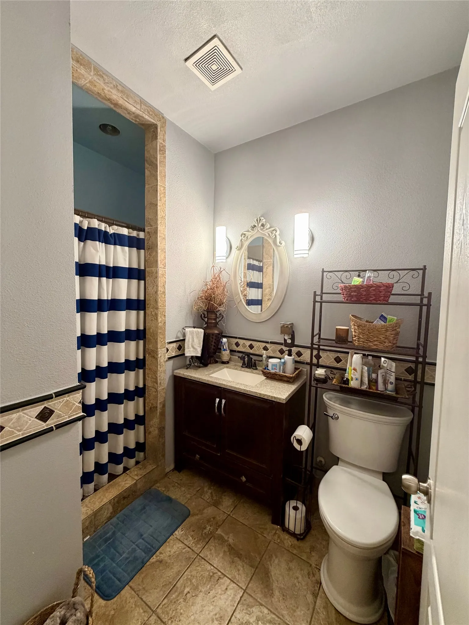 Single Family Residence For Sale in Tarrant County , 6333 Chalk Hollow Drive, Fort Worth, Texas 76179, 4 Bedroom, 2 Bathroom, 2 Garage spaces, 2,009 Sqft, built in 2010, mls#21336835, Real Estate Agent in Fort Worth, Homes For Sale in Tarrant county, Homes For Sale in Fort Worth, Realtor in Fort Worth Texas, Real Estate Brokerage Independent Realty Texas, Luminita Cordes Realtor