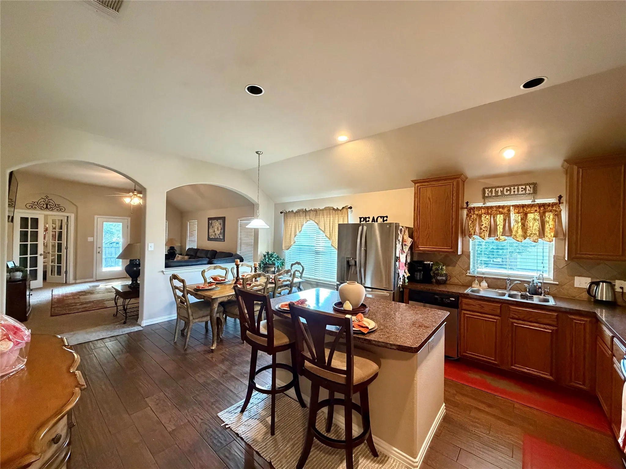 Single Family Residence For Sale in Tarrant County , 6333 Chalk Hollow Drive, Fort Worth, Texas 76179, 4 Bedroom, 2 Bathroom, 2 Garage spaces, 2,009 Sqft, built in 2010, mls#21336835, Real Estate Agent in Fort Worth, Homes For Sale in Tarrant county, Homes For Sale in Fort Worth, Realtor in Fort Worth Texas, Real Estate Brokerage Independent Realty Texas, Luminita Cordes Realtor