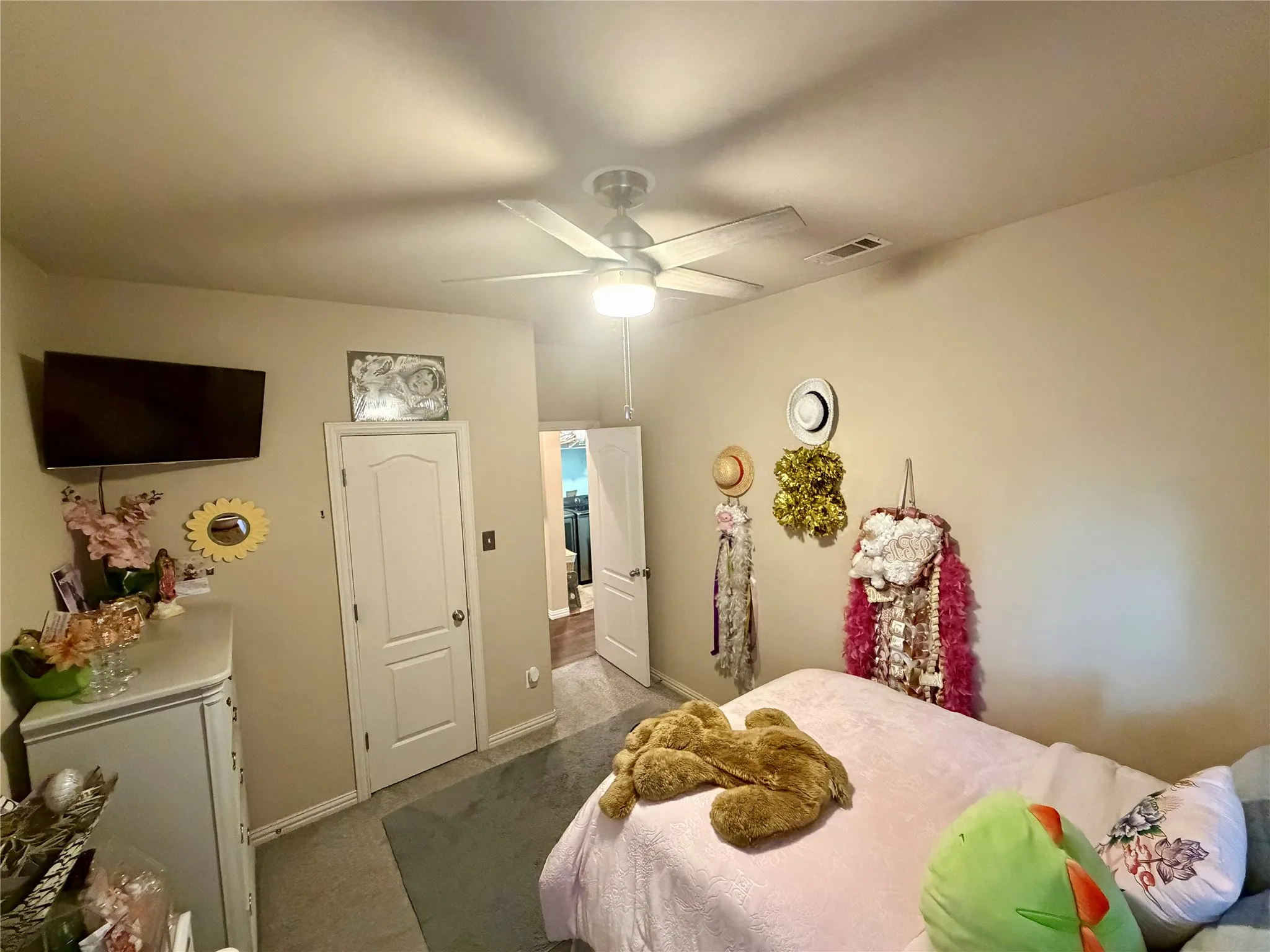 Single Family Residence For Sale in Tarrant County , 6333 Chalk Hollow Drive, Fort Worth, Texas 76179, 4 Bedroom, 2 Bathroom, 2 Garage spaces, 2,009 Sqft, built in 2010, mls#21336835, Real Estate Agent in Fort Worth, Homes For Sale in Tarrant county, Homes For Sale in Fort Worth, Realtor in Fort Worth Texas, Real Estate Brokerage Independent Realty Texas, Luminita Cordes Realtor