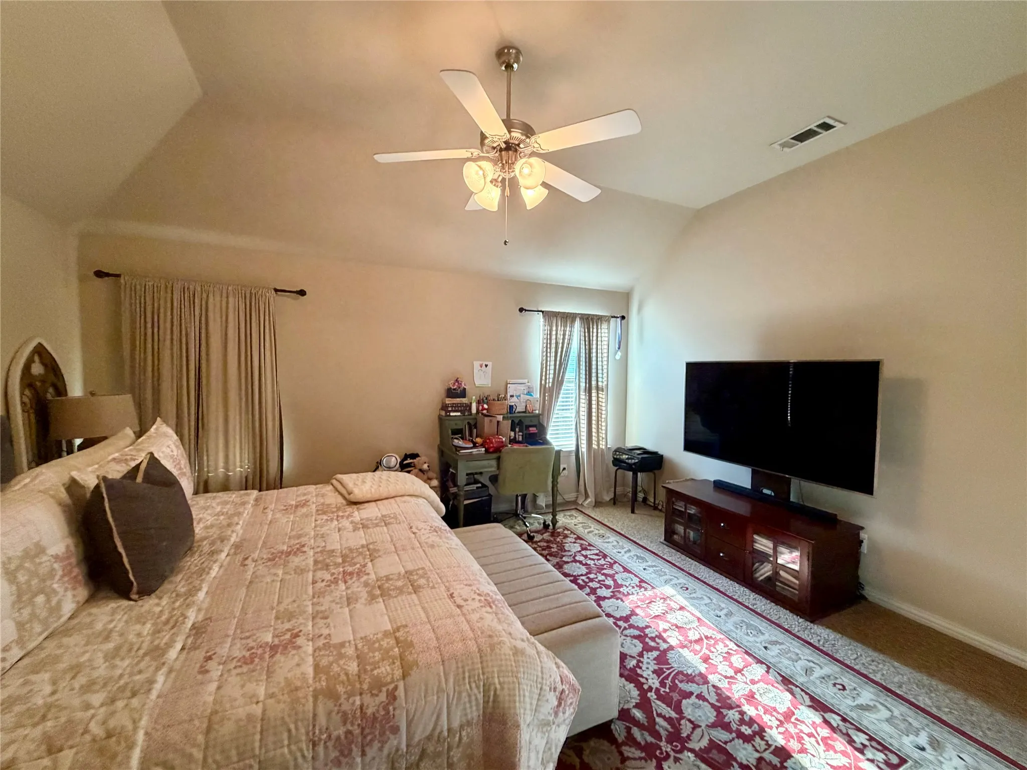 Single Family Residence For Sale in Tarrant County , 6333 Chalk Hollow Drive, Fort Worth, Texas 76179, 4 Bedroom, 2 Bathroom, 2 Garage spaces, 2,009 Sqft, built in 2010, mls#21336835, Real Estate Agent in Fort Worth, Homes For Sale in Tarrant county, Homes For Sale in Fort Worth, Realtor in Fort Worth Texas, Real Estate Brokerage Independent Realty Texas, Luminita Cordes Realtor