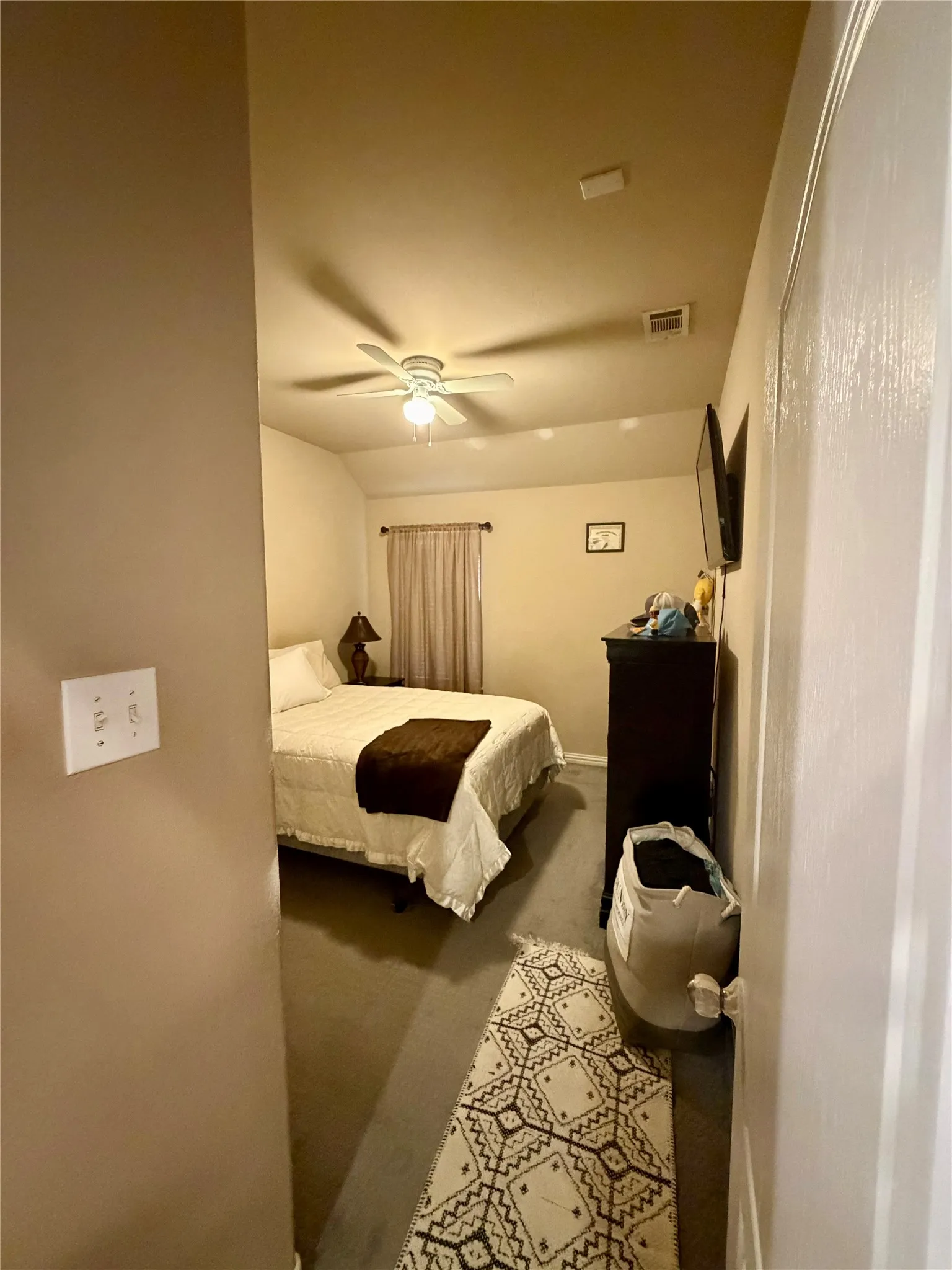Single Family Residence For Sale in Tarrant County , 6333 Chalk Hollow Drive, Fort Worth, Texas 76179, 4 Bedroom, 2 Bathroom, 2 Garage spaces, 2,009 Sqft, built in 2010, mls#21336835, Real Estate Agent in Fort Worth, Homes For Sale in Tarrant county, Homes For Sale in Fort Worth, Realtor in Fort Worth Texas, Real Estate Brokerage Independent Realty Texas, Luminita Cordes Realtor