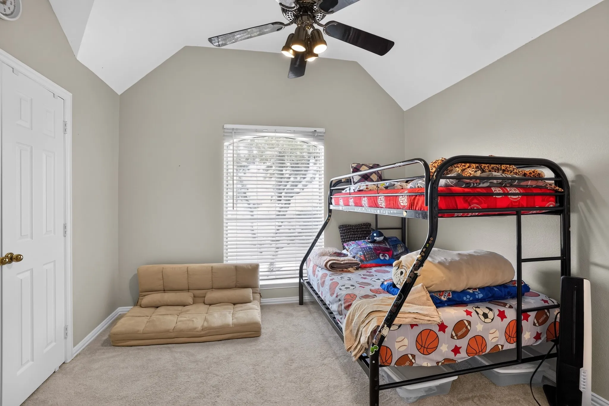 Single Family Residence For Sale in Dallas County , 10201 Perkins Drive, Irving, Texas 75063, 4 Bedroom, 3 Bathroom, 2 Garage spaces, 2,422 Sqft, built in 1994, mls#21339160, Real Estate Agent in Irving, Homes For Sale in Dallas county, Homes For Sale in Irving, Realtor in Irving Texas, Real Estate Brokerage Independent Realty Texas, Luminita Cordes Realtor