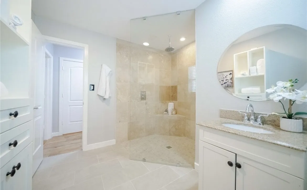 Single Family Residence For Rent in Dallas County , 2004 Caddo Street, Dallas, Texas 75204, 3 Bedroom, 2 Bathroom, Garage spaces, 1,640 Sqft, built in 1952, mls#21339183, Real Estate Agent in Dallas, Homes For Rent in Dallas county, Homes For Rent in Dallas, Realtor in Dallas Texas, Real Estate Brokerage Independent Realty Texas, Luminita Cordes Realtor