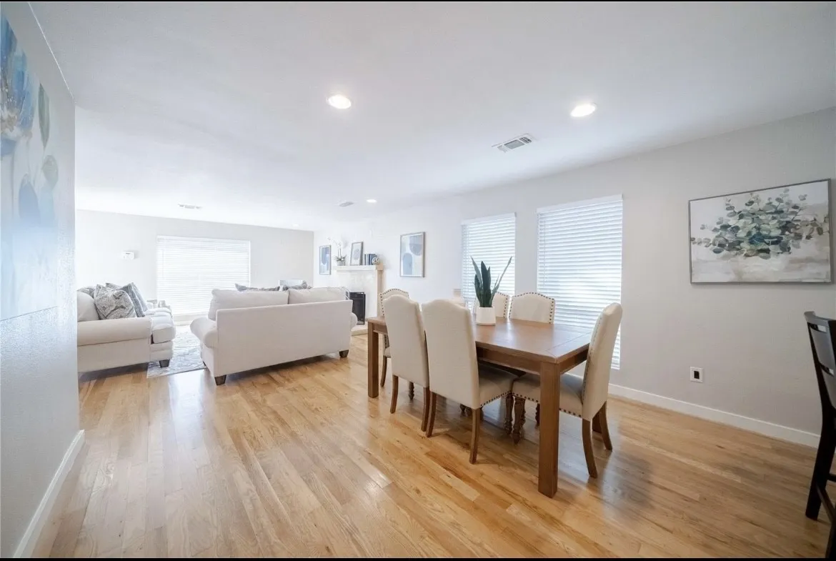Single Family Residence For Rent in Dallas County , 2004 Caddo Street, Dallas, Texas 75204, 3 Bedroom, 2 Bathroom, Garage spaces, 1,640 Sqft, built in 1952, mls#21339183, Real Estate Agent in Dallas, Homes For Rent in Dallas county, Homes For Rent in Dallas, Realtor in Dallas Texas, Real Estate Brokerage Independent Realty Texas, Luminita Cordes Realtor