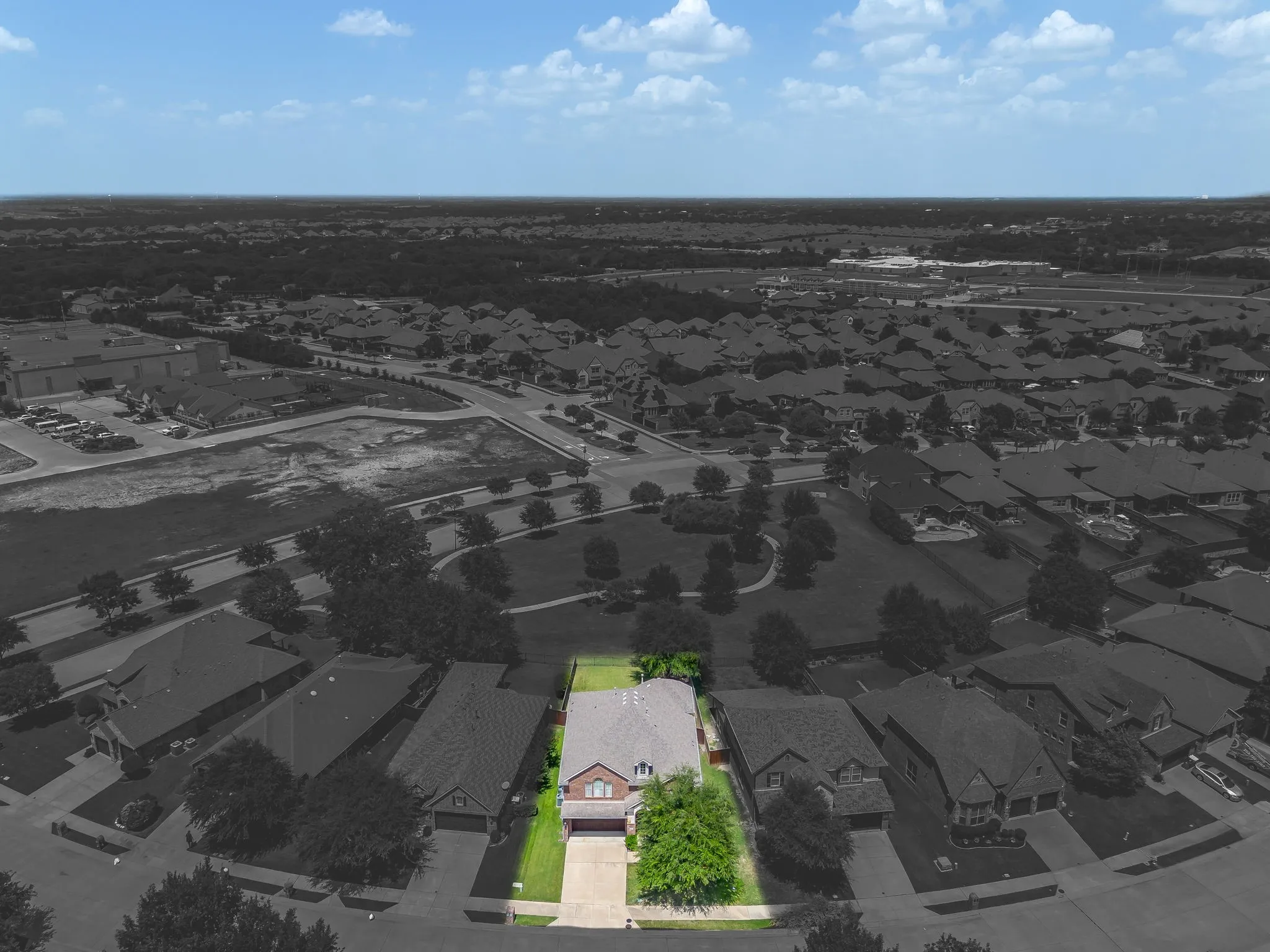 Single Family Residence For Sale in Rockwall County , 804 Miramar Drive, Rockwall, Texas 75087, 4 Bedroom, 3 Bathroom, 2 Garage spaces, 3,535 Sqft, built in 2010, mls#21339197, Real Estate Agent in Rockwall, Homes For Sale in Rockwall county, Homes For Sale in Rockwall, Realtor in Rockwall Texas, Real Estate Brokerage Independent Realty Texas, Luminita Cordes Realtor