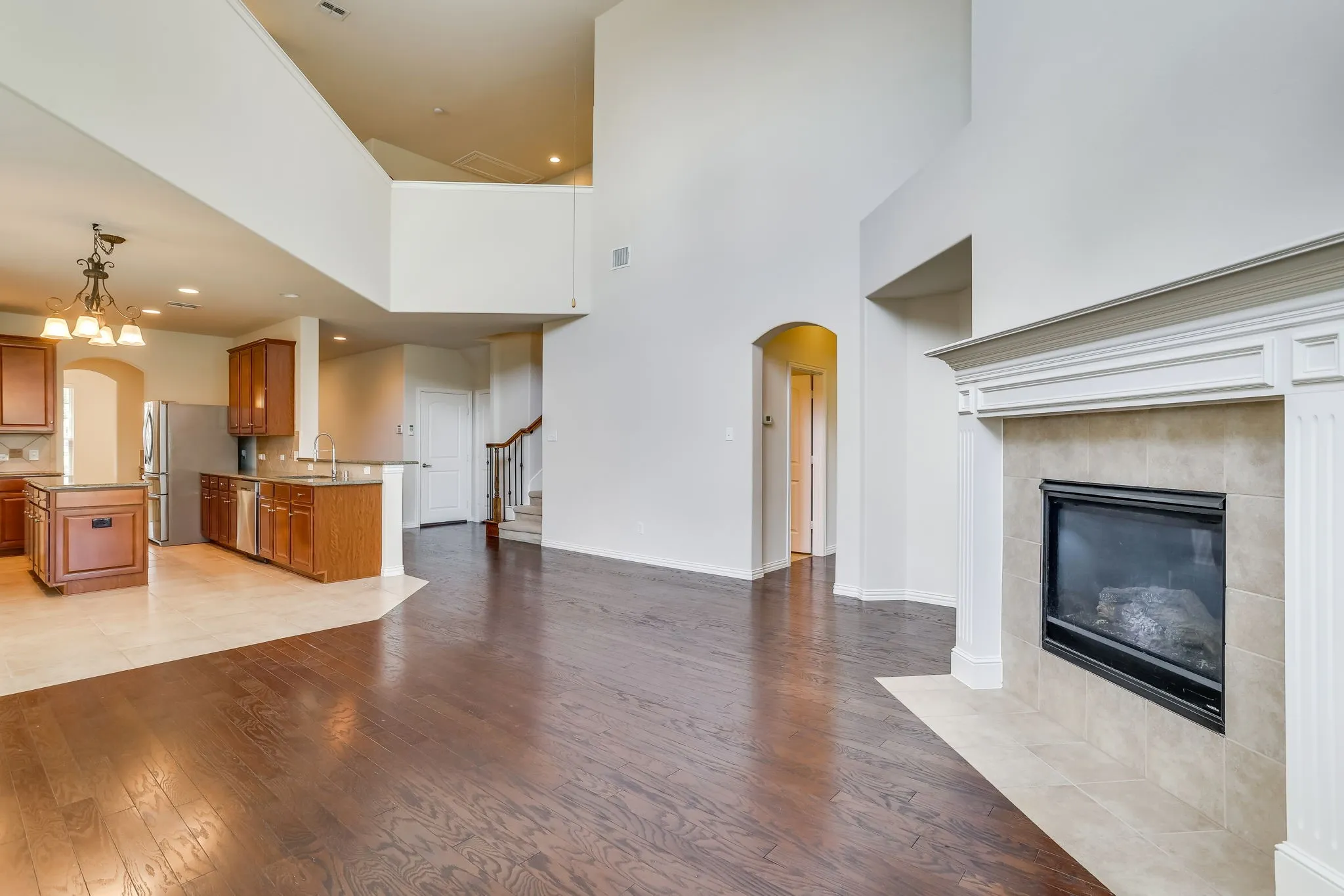 Single Family Residence For Sale in Rockwall County , 804 Miramar Drive, Rockwall, Texas 75087, 4 Bedroom, 3 Bathroom, 2 Garage spaces, 3,535 Sqft, built in 2010, mls#21339197, Real Estate Agent in Rockwall, Homes For Sale in Rockwall county, Homes For Sale in Rockwall, Realtor in Rockwall Texas, Real Estate Brokerage Independent Realty Texas, Luminita Cordes Realtor
