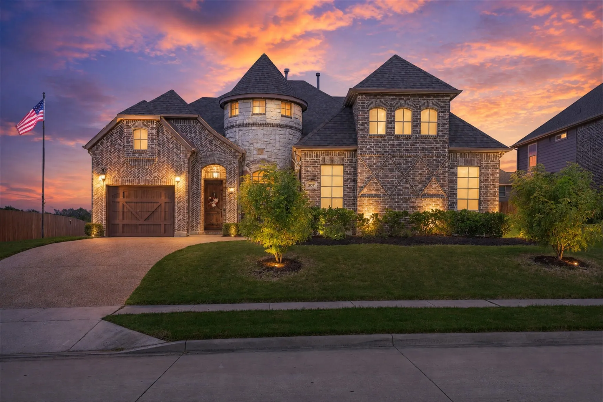 Single Family Residence For Sale in Collin County , 7910 Edgeglen Trail, Sachse, Texas 75048, 5 Bedroom, 4 Bathroom, 3 Garage spaces, 3,815 Sqft, built in 2014, mls#21337712, Real Estate Agent in Sachse, Homes For Sale in Collin county, Homes For Sale in Sachse, Realtor in Sachse Texas, Real Estate Brokerage Independent Realty Texas, Luminita Cordes Realtor