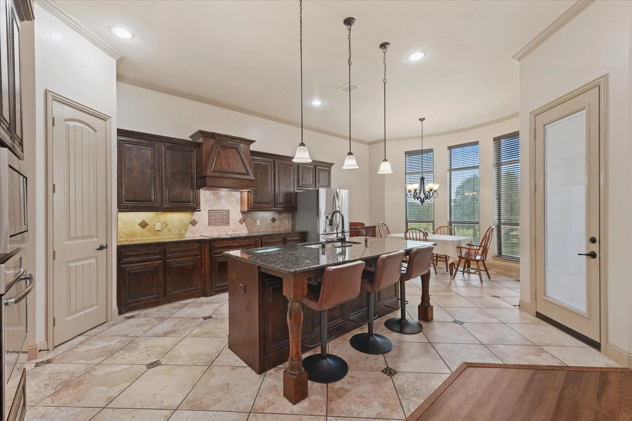 Single Family Residence For Sale in Collin County , 7910 Edgeglen Trail, Sachse, Texas 75048, 5 Bedroom, 4 Bathroom, 3 Garage spaces, 3,815 Sqft, built in 2014, mls#21337712, Real Estate Agent in Sachse, Homes For Sale in Collin county, Homes For Sale in Sachse, Realtor in Sachse Texas, Real Estate Brokerage Independent Realty Texas, Luminita Cordes Realtor