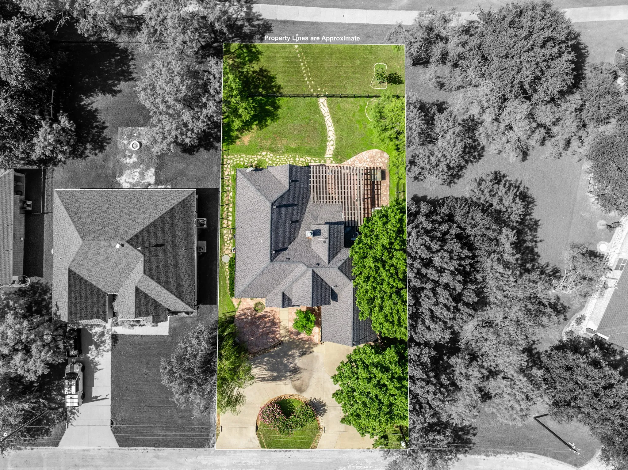 Single Family Residence For Sale in Hill County , 34057 Stonewood Loop, Whitney, Texas 76692, 5 Bedrooms, 3 Bathrooms, 2 Garage spaces, 2,800 Sqft, built in 1996, Price $450,000, mls#21339195, Real Estate Agent in Whitney, Homes For Sale in Hill county, Homes For Sale in Whitney, Realtor in Whitney Texas, Real Estate Brokerage Independent Realty Texas, Luminita Cordes Realtor