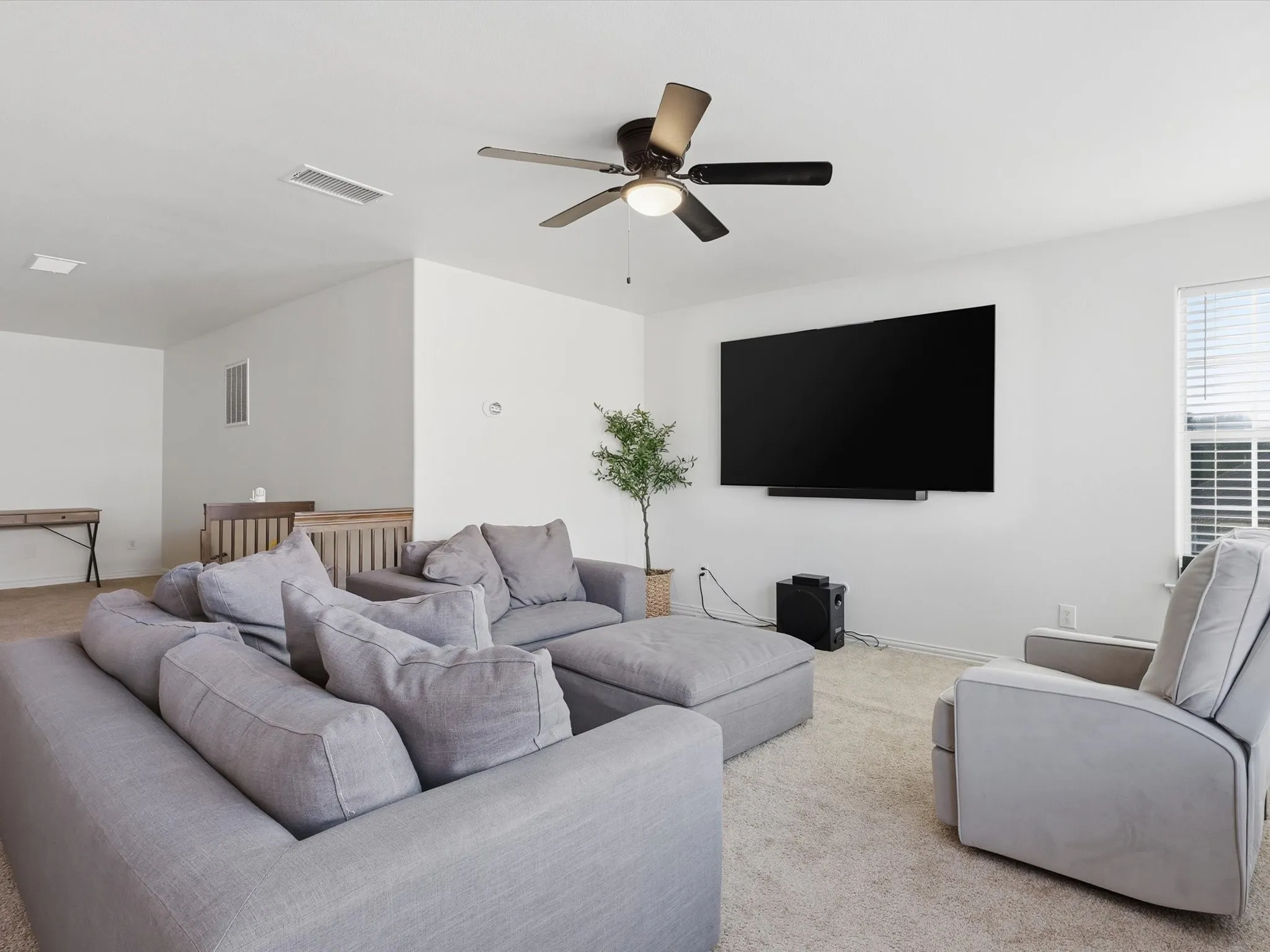 Single Family Residence For Sale in Tarrant County , 8320 Bandelier Trail, Fort Worth, Texas 76137, 3 Bedroom, 2 Bathroom, 2 Garage spaces, 2,341 Sqft, built in 1999, mls#21321023, Real Estate Agent in Fort Worth, Homes For Sale in Tarrant county, Homes For Sale in Fort Worth, Realtor in Fort Worth Texas, Real Estate Brokerage Independent Realty Texas, Luminita Cordes Realtor
