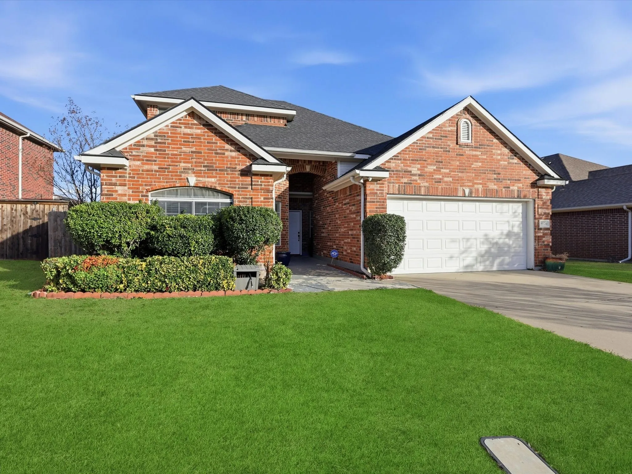 Single Family Residence For Sale in Tarrant County , 8320 Bandelier Trail, Fort Worth, Texas 76137, 3 Bedroom, 2 Bathroom, 2 Garage spaces, 2,341 Sqft, built in 1999, mls#21321023, Real Estate Agent in Fort Worth, Homes For Sale in Tarrant county, Homes For Sale in Fort Worth, Realtor in Fort Worth Texas, Real Estate Brokerage Independent Realty Texas, Luminita Cordes Realtor