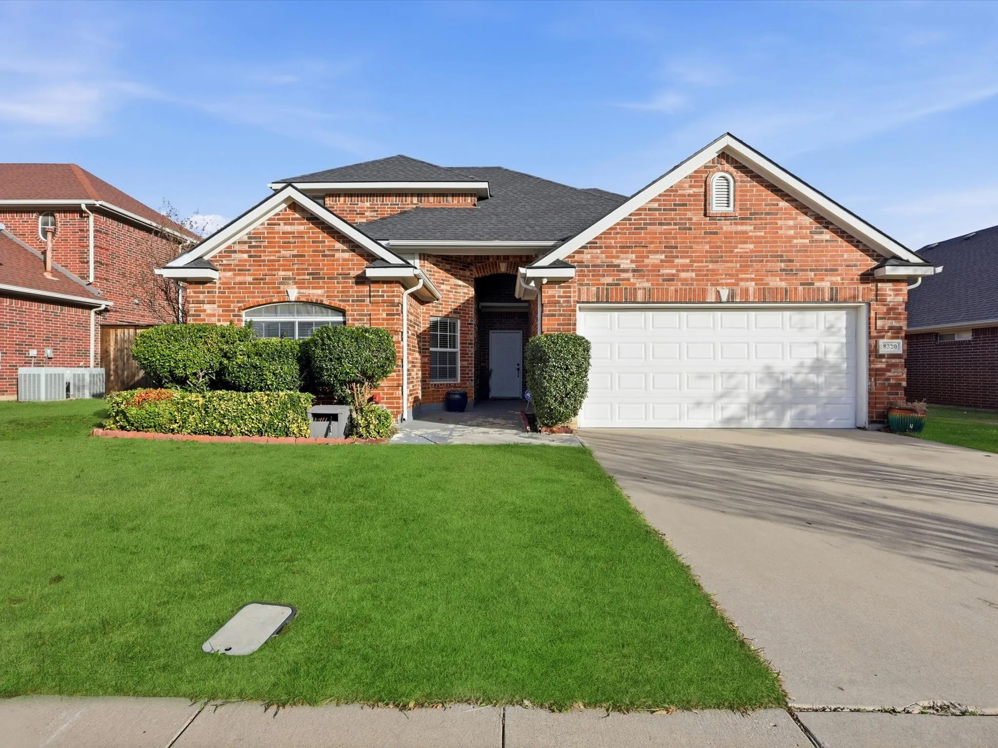 Single Family Residence For Sale in Tarrant County , 8320 Bandelier Trail, Fort Worth, Texas 76137, 3 Bedroom, 2 Bathroom, 2 Garage spaces, 2,341 Sqft, built in 1999, mls#21321023, Real Estate Agent in Fort Worth, Homes For Sale in Tarrant county, Homes For Sale in Fort Worth, Realtor in Fort Worth Texas, Real Estate Brokerage Independent Realty Texas, Luminita Cordes Realtor