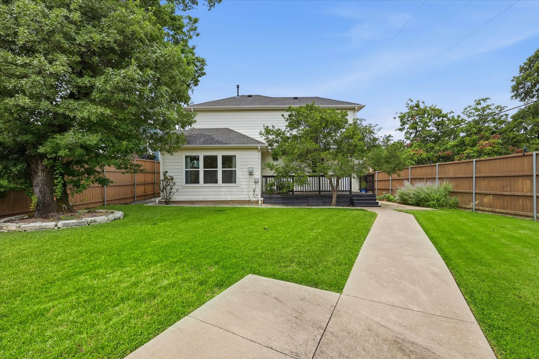 Single Family Residence For Sale in Dallas County , 1136 Woodlawn Avenue, Dallas, Texas 75208, 3 Bedroom, 3 Bathroom, Garage spaces, 2,017 Sqft, built in 1940, mls#21334370, Real Estate Agent in Dallas, Homes For Sale in Dallas county, Homes For Sale in Dallas, Realtor in Dallas Texas, Real Estate Brokerage Independent Realty Texas, Luminita Cordes Realtor