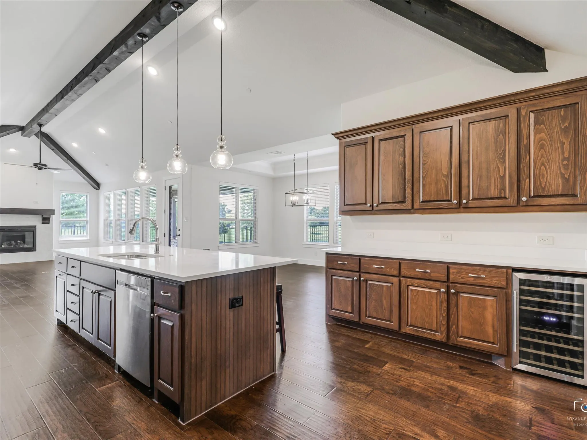 Single Family Residence For Sale in Collin County , 301 Florence Drive, Prosper, Texas 75078, 3 Bedroom, 3 Bathroom, 2 Garage spaces, 3,003 Sqft, built in 2023, mls#21332399, Real Estate Agent in Prosper, Homes For Sale in Collin county, Homes For Sale in Prosper, Realtor in Prosper Texas, Real Estate Brokerage Independent Realty Texas, Luminita Cordes Realtor