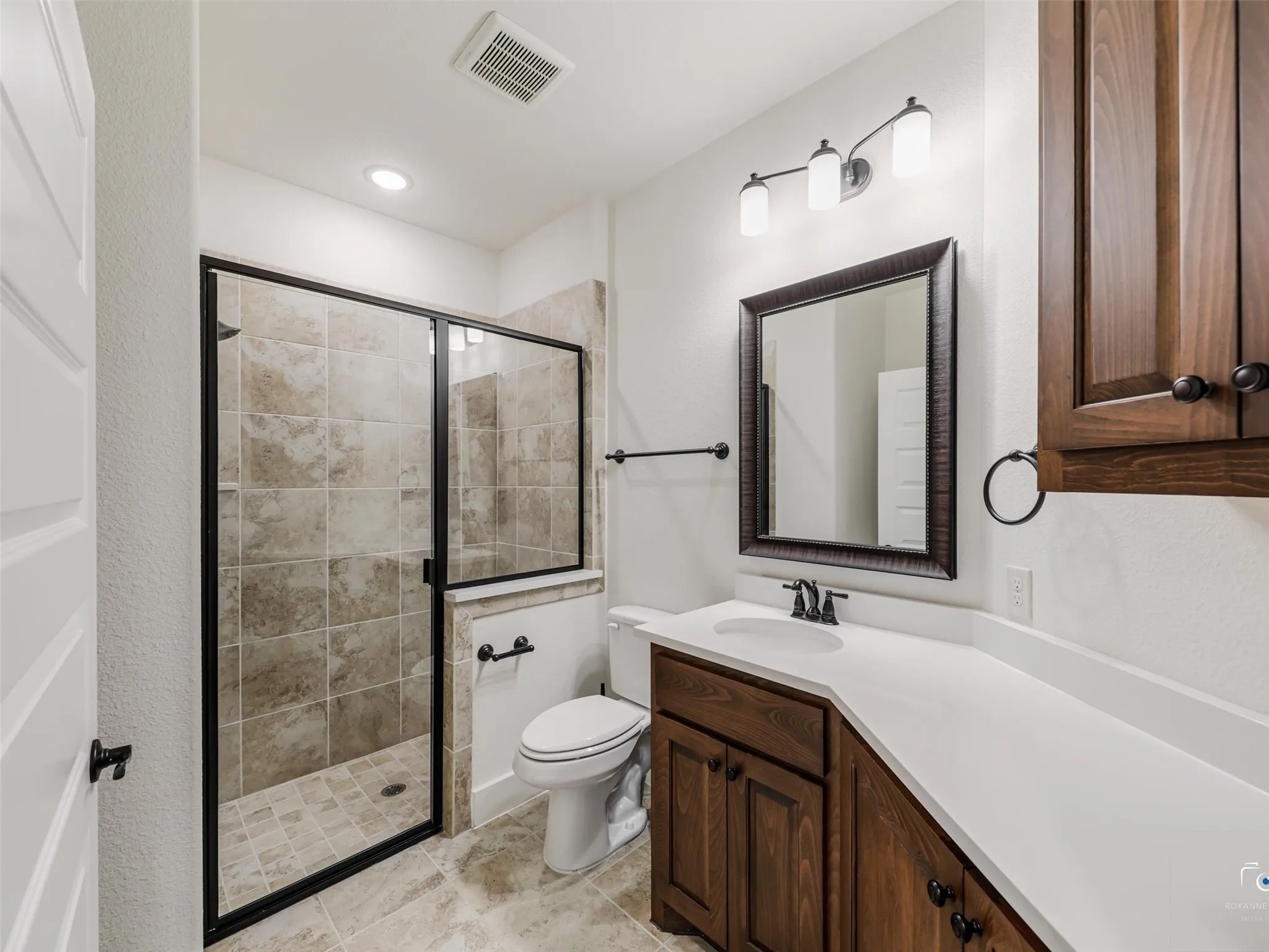 Single Family Residence For Sale in Collin County , 301 Florence Drive, Prosper, Texas 75078, 3 Bedroom, 3 Bathroom, 2 Garage spaces, 3,003 Sqft, built in 2023, mls#21332399, Real Estate Agent in Prosper, Homes For Sale in Collin county, Homes For Sale in Prosper, Realtor in Prosper Texas, Real Estate Brokerage Independent Realty Texas, Luminita Cordes Realtor