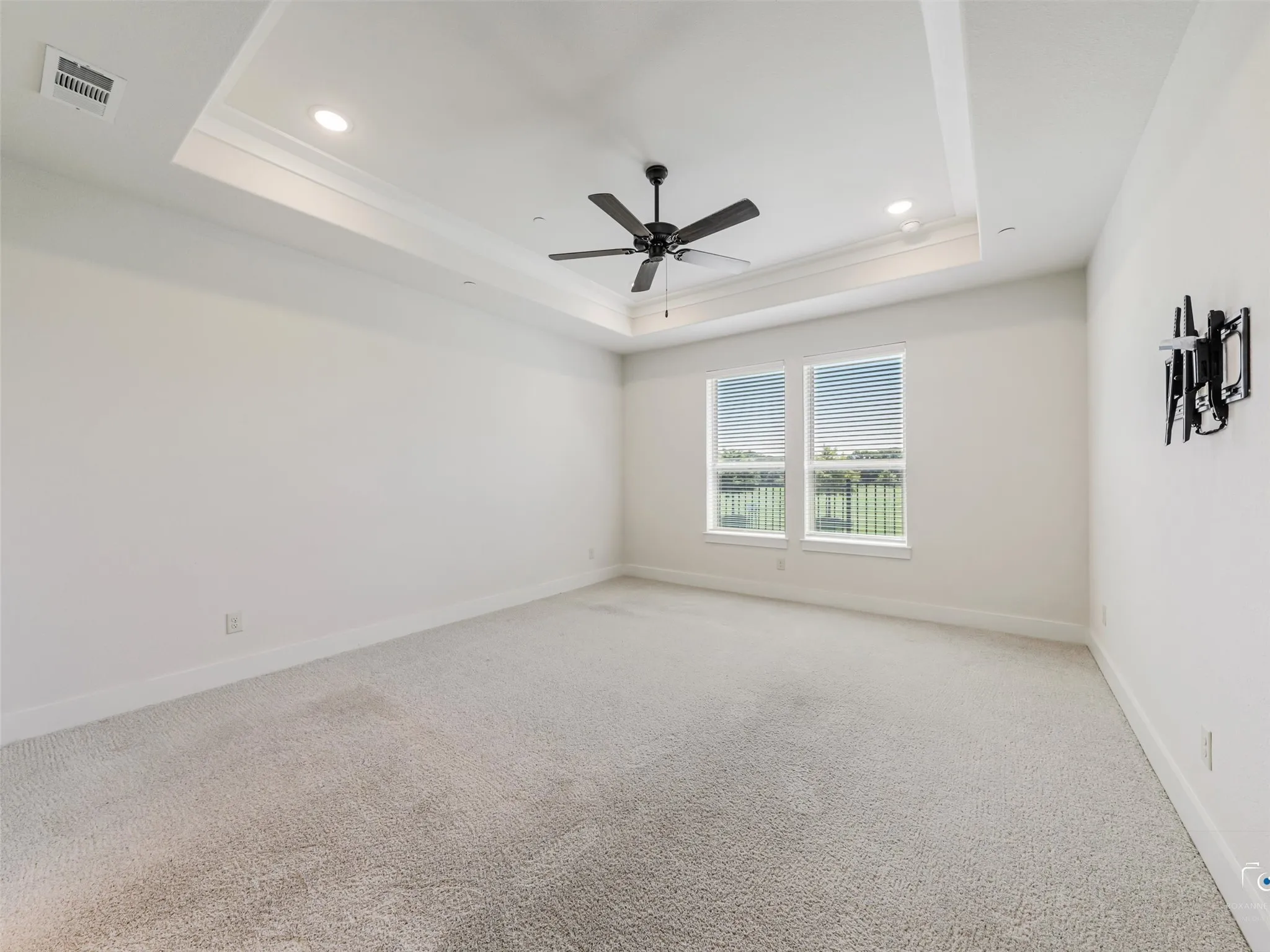 Single Family Residence For Sale in Collin County , 301 Florence Drive, Prosper, Texas 75078, 3 Bedroom, 3 Bathroom, 2 Garage spaces, 3,003 Sqft, built in 2023, mls#21332399, Real Estate Agent in Prosper, Homes For Sale in Collin county, Homes For Sale in Prosper, Realtor in Prosper Texas, Real Estate Brokerage Independent Realty Texas, Luminita Cordes Realtor