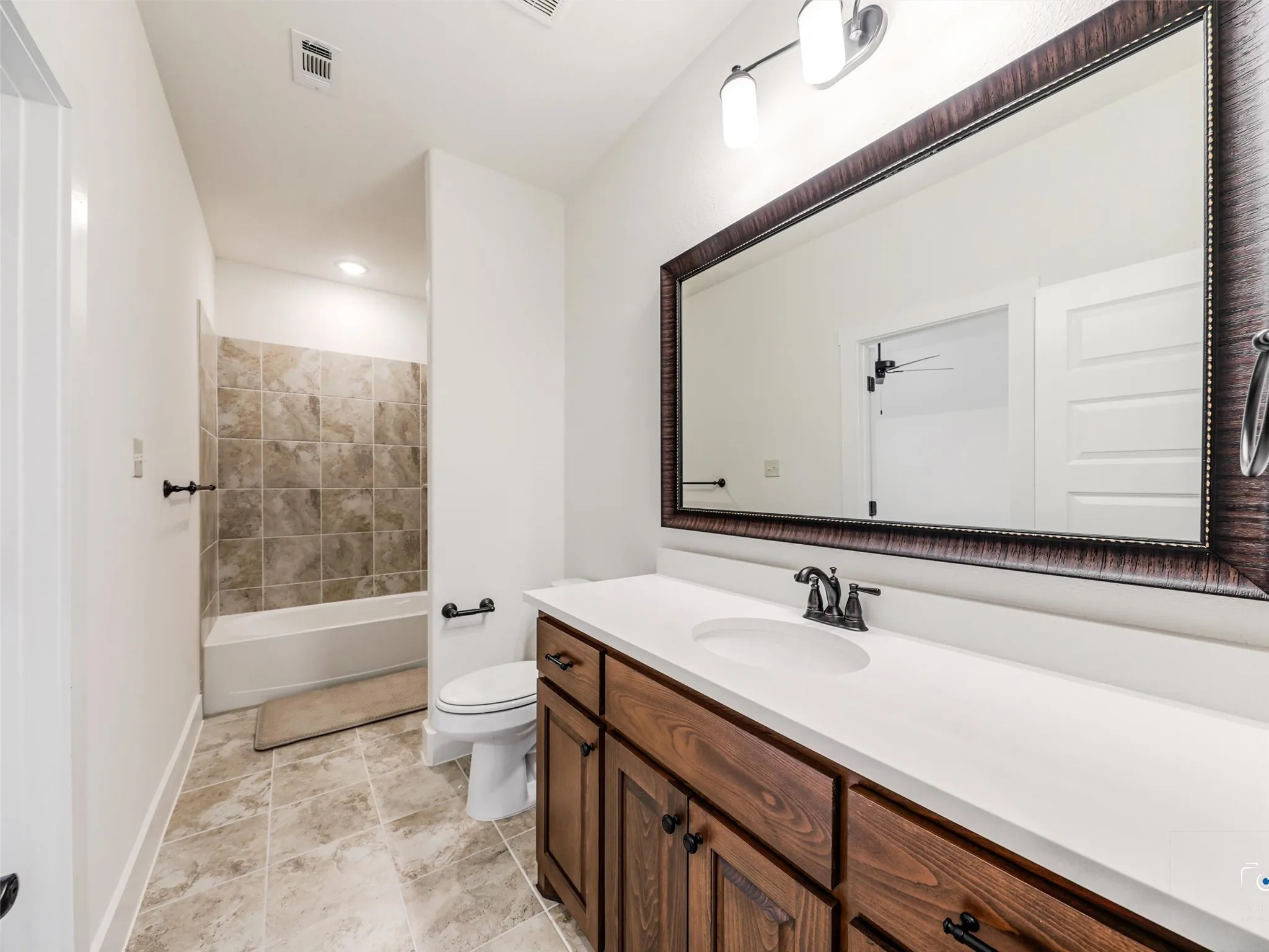Single Family Residence For Sale in Collin County , 301 Florence Drive, Prosper, Texas 75078, 3 Bedroom, 3 Bathroom, 2 Garage spaces, 3,003 Sqft, built in 2023, mls#21332399, Real Estate Agent in Prosper, Homes For Sale in Collin county, Homes For Sale in Prosper, Realtor in Prosper Texas, Real Estate Brokerage Independent Realty Texas, Luminita Cordes Realtor