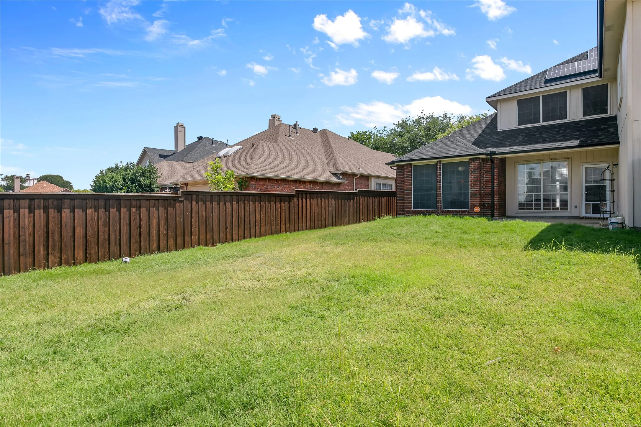 Single Family Residence For Rent in Denton County , 4325 Boca Raton Drive, The Colony, Texas 75056, 5 Bedroom, 3 Bathroom, 2 Garage spaces, 3,307 Sqft, built in 1997, mls#21335122, Real Estate Agent in The Colony, Homes For Rent in Denton county, Homes For Rent in The Colony, Realtor in The Colony Texas, Real Estate Brokerage Independent Realty Texas, Luminita Cordes Realtor