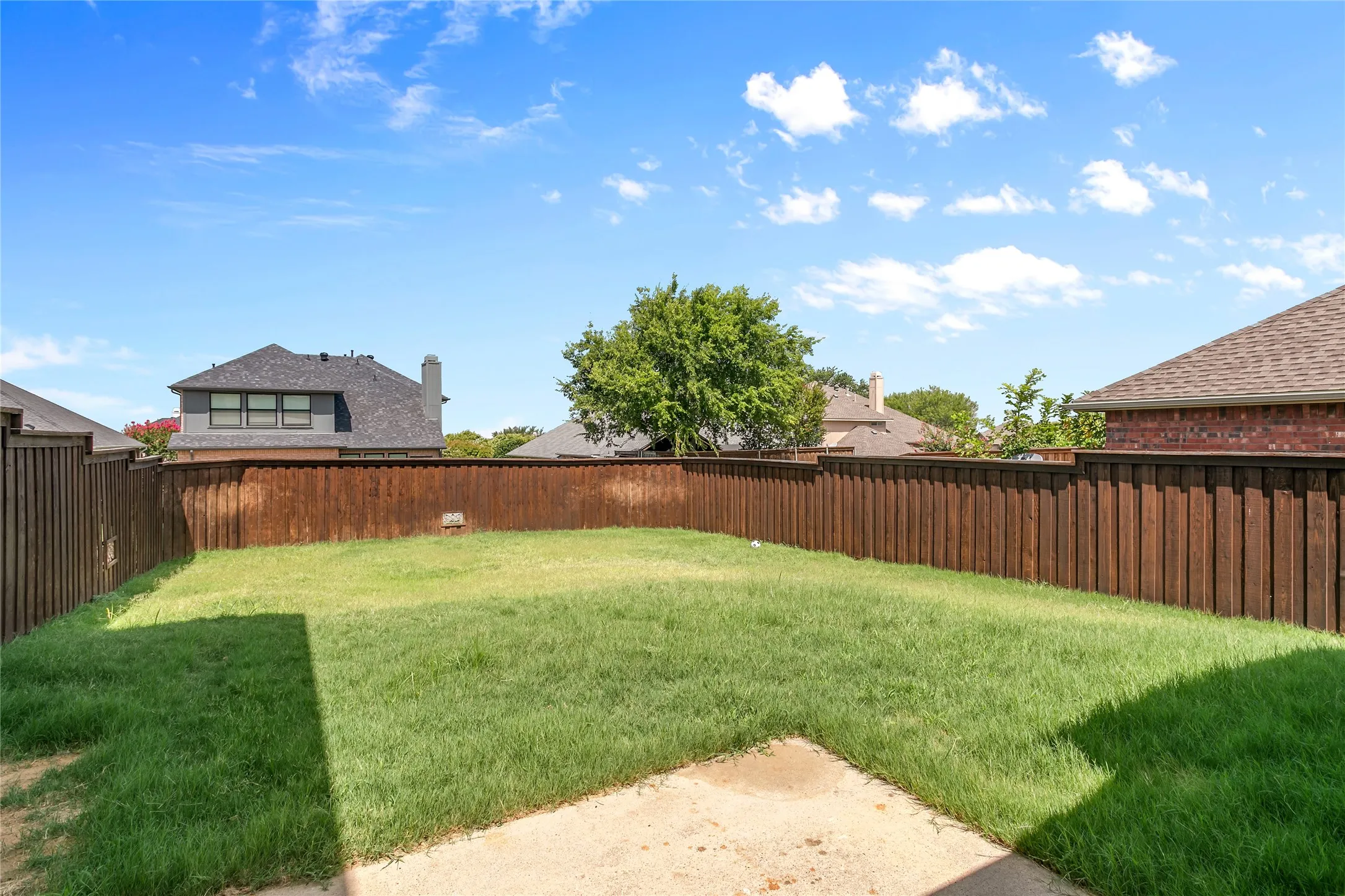 Single Family Residence For Rent in Denton County , 4325 Boca Raton Drive, The Colony, Texas 75056, 5 Bedroom, 3 Bathroom, 2 Garage spaces, 3,307 Sqft, built in 1997, mls#21335122, Real Estate Agent in The Colony, Homes For Rent in Denton county, Homes For Rent in The Colony, Realtor in The Colony Texas, Real Estate Brokerage Independent Realty Texas, Luminita Cordes Realtor