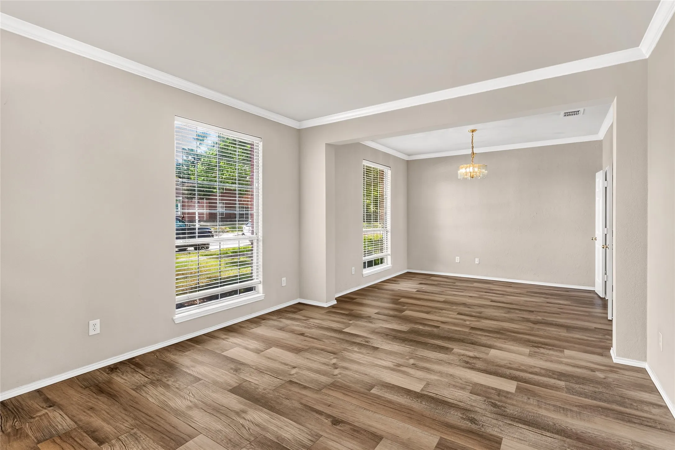 Single Family Residence For Rent in Denton County , 4325 Boca Raton Drive, The Colony, Texas 75056, 5 Bedroom, 3 Bathroom, 2 Garage spaces, 3,307 Sqft, built in 1997, mls#21335122, Real Estate Agent in The Colony, Homes For Rent in Denton county, Homes For Rent in The Colony, Realtor in The Colony Texas, Real Estate Brokerage Independent Realty Texas, Luminita Cordes Realtor