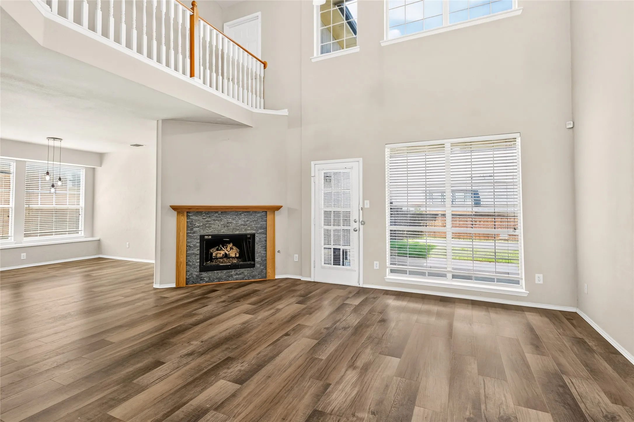 Single Family Residence For Rent in Denton County , 4325 Boca Raton Drive, The Colony, Texas 75056, 5 Bedroom, 3 Bathroom, 2 Garage spaces, 3,307 Sqft, built in 1997, mls#21335122, Real Estate Agent in The Colony, Homes For Rent in Denton county, Homes For Rent in The Colony, Realtor in The Colony Texas, Real Estate Brokerage Independent Realty Texas, Luminita Cordes Realtor