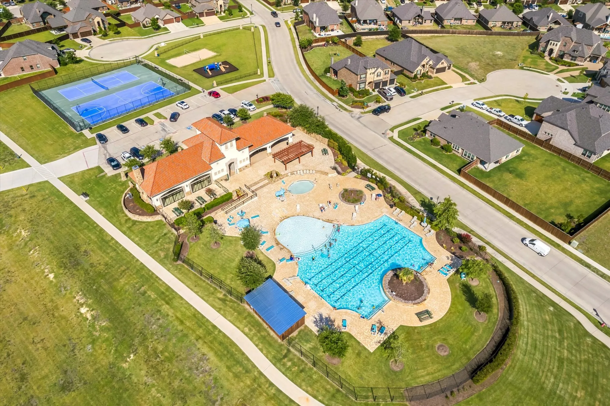 Single Family Residence For Sale in Rockwall County , 1507 Firenza Court, Mclendon Chisholm, Texas 75032, 4 Bedroom, 3 Bathroom, 2 Garage spaces, 2,429 Sqft, built in 2016, mls#21338085, Real Estate Agent in Mclendon Chisholm, Homes For Sale in Rockwall county, Homes For Sale in Mclendon Chisholm, Realtor in Mclendon Chisholm Texas, Real Estate Brokerage Independent Realty Texas, Luminita Cordes Realtor
