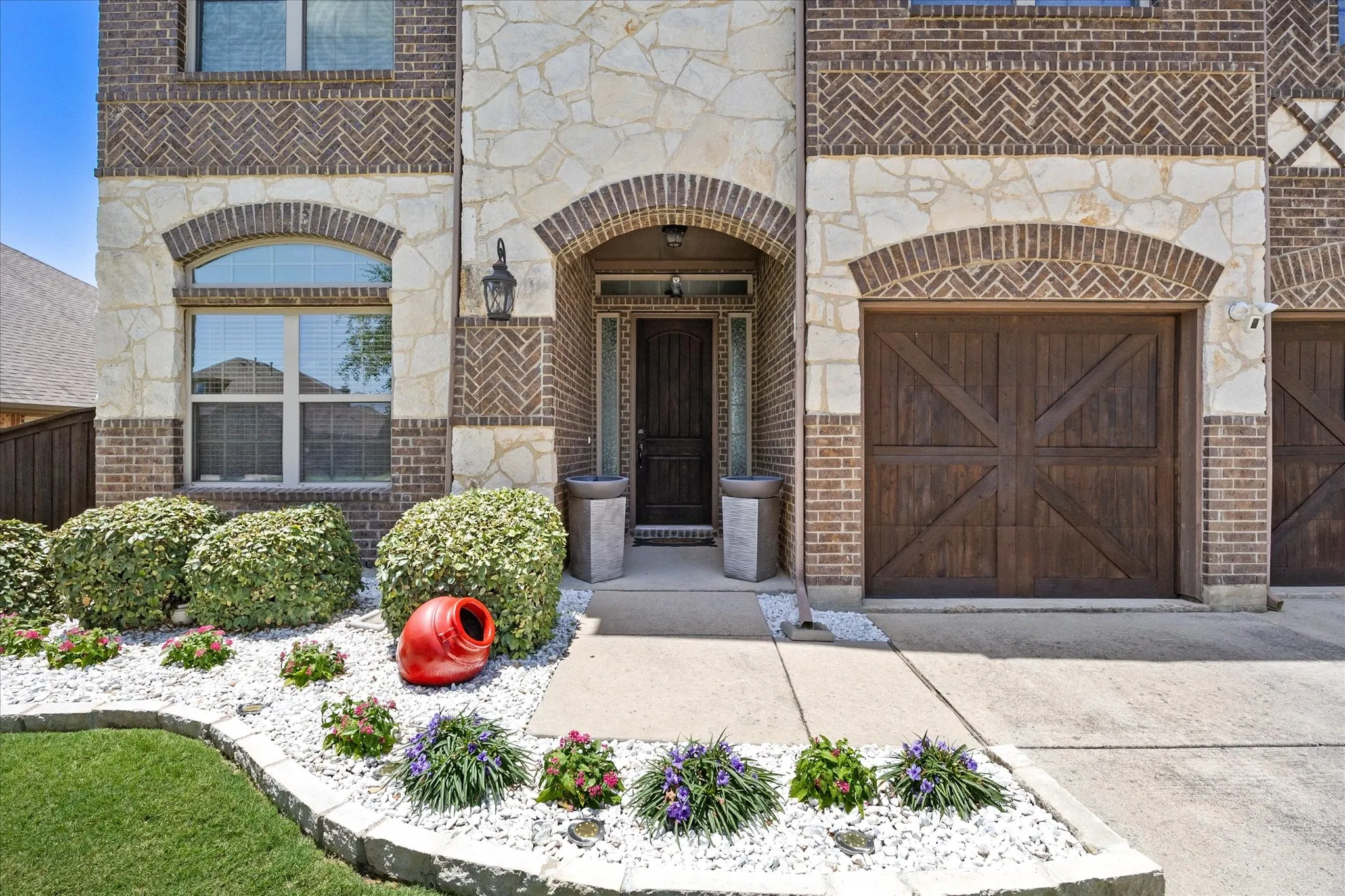 Single Family Residence For Sale in Rockwall County , 1507 Firenza Court, Mclendon Chisholm, Texas 75032, 4 Bedroom, 3 Bathroom, 2 Garage spaces, 2,429 Sqft, built in 2016, mls#21338085, Real Estate Agent in Mclendon Chisholm, Homes For Sale in Rockwall county, Homes For Sale in Mclendon Chisholm, Realtor in Mclendon Chisholm Texas, Real Estate Brokerage Independent Realty Texas, Luminita Cordes Realtor