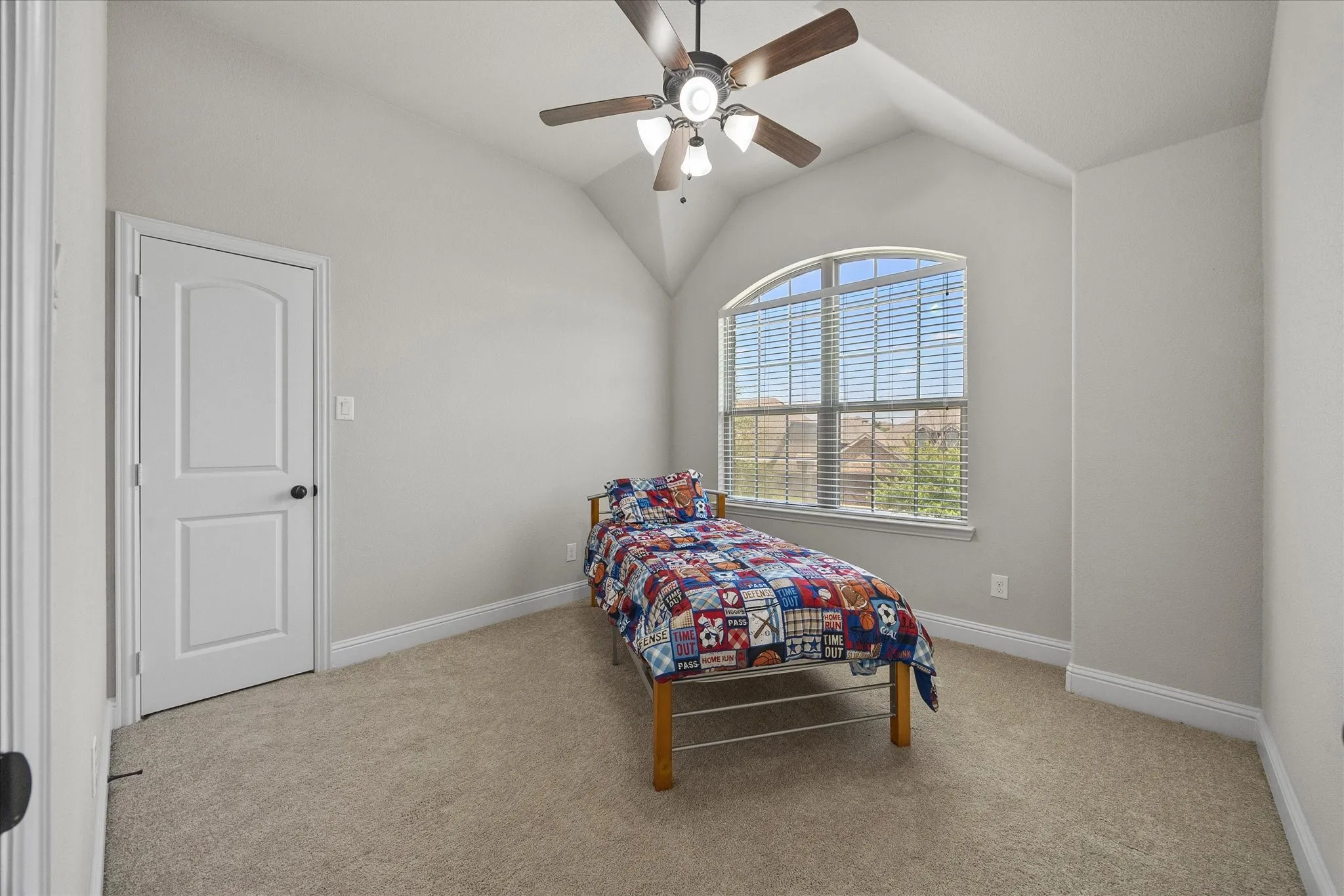 Single Family Residence For Sale in Rockwall County , 1507 Firenza Court, Mclendon Chisholm, Texas 75032, 4 Bedroom, 3 Bathroom, 2 Garage spaces, 2,429 Sqft, built in 2016, mls#21338085, Real Estate Agent in Mclendon Chisholm, Homes For Sale in Rockwall county, Homes For Sale in Mclendon Chisholm, Realtor in Mclendon Chisholm Texas, Real Estate Brokerage Independent Realty Texas, Luminita Cordes Realtor