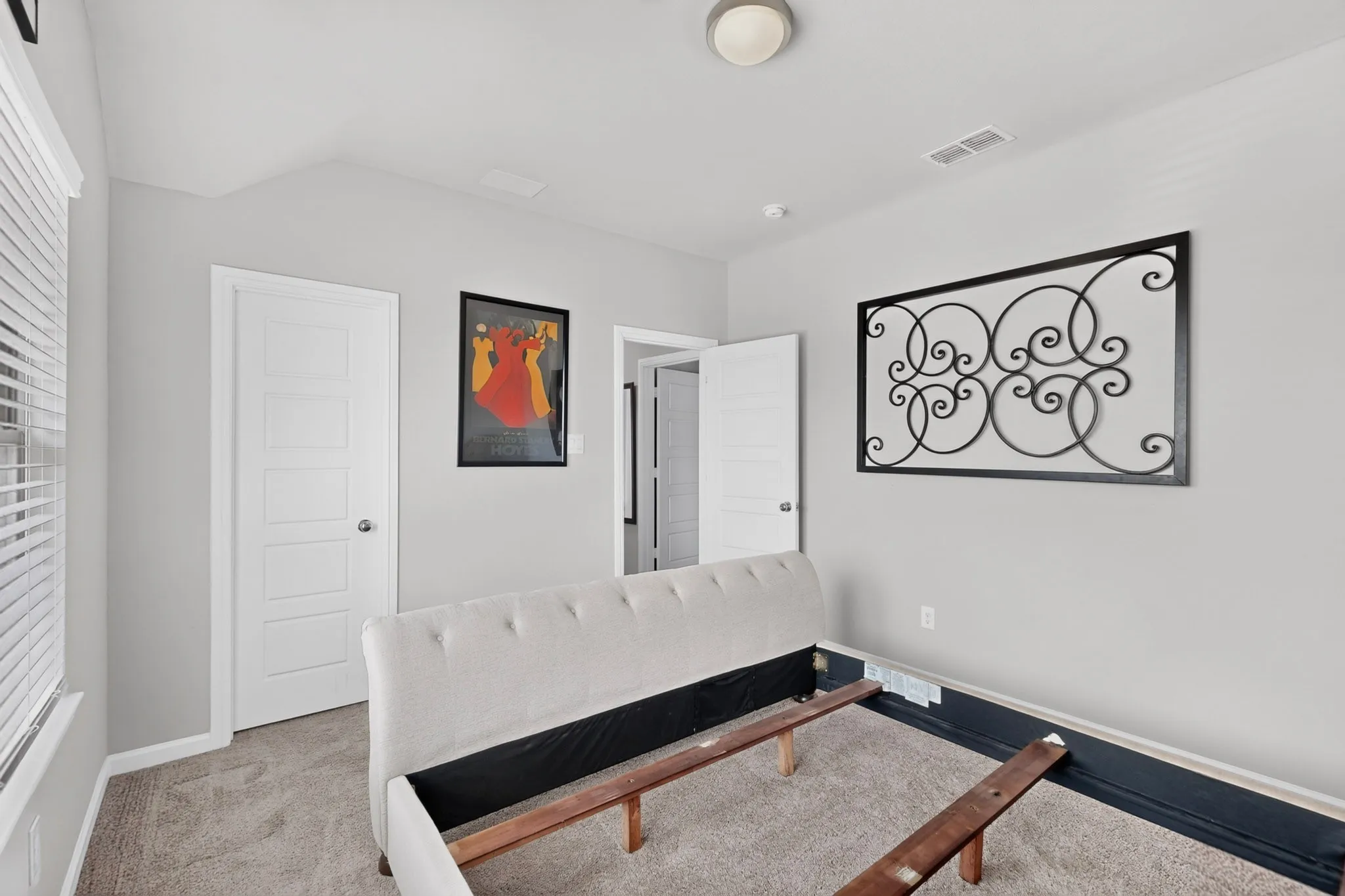 Single Family Residence For Sale in Ellis County , 6725 Aster Drive, Venus, Texas 76084, 4 Bedroom, 3 Bathroom, 2 Garage spaces, 2,372 Sqft, built in 2021, Price $409,900, mls#21337986, Real Estate Agent in Venus, Homes For Sale in Ellis county, Homes For Sale in Venus, Realtor in Venus Texas, Real Estate Brokerage Independent Realty Texas, Luminita Cordes Realtor