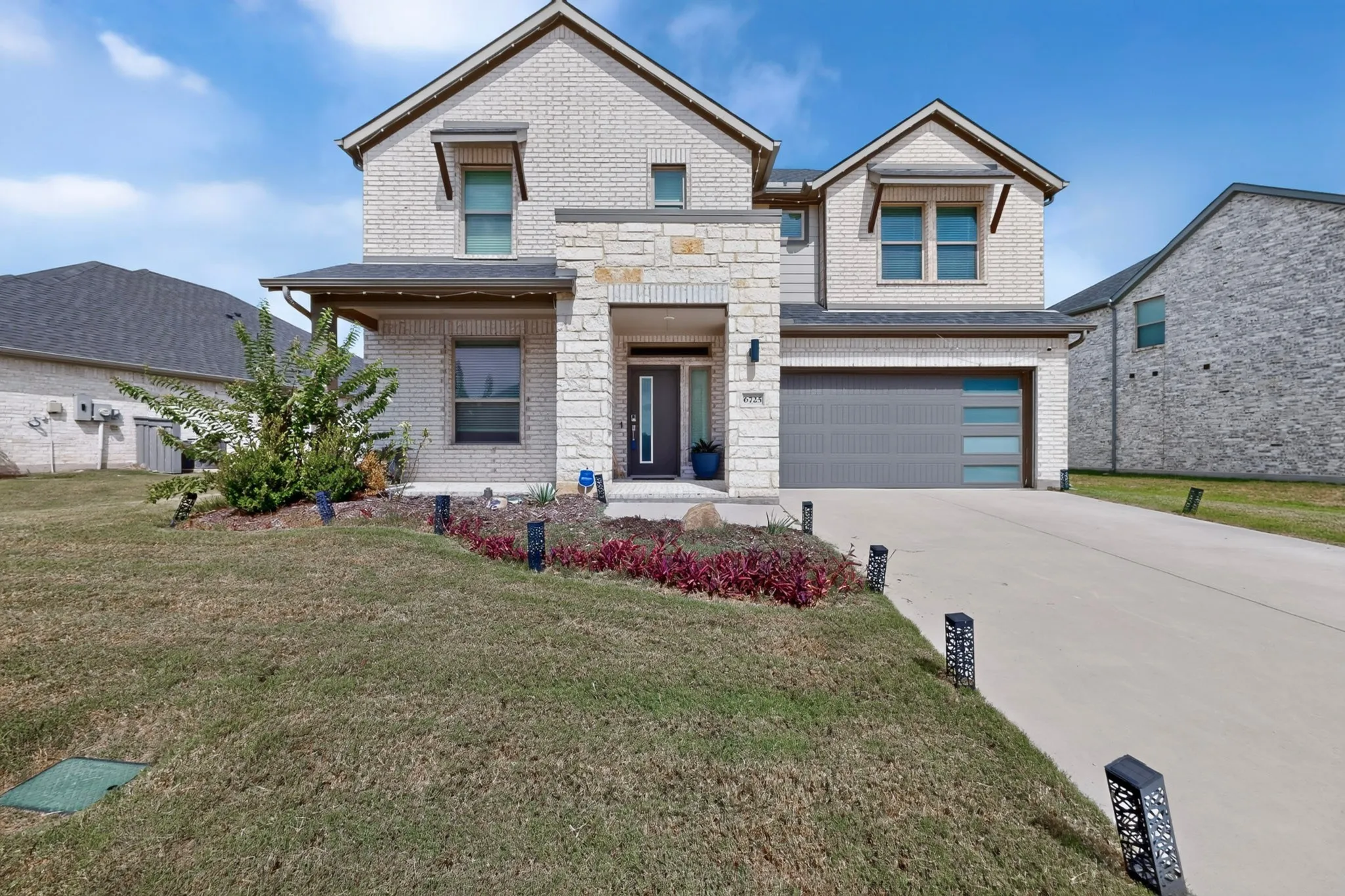 Single Family Residence For Sale in Ellis County , 6725 Aster Drive, Venus, Texas 76084, 4 Bedroom, 3 Bathroom, 2 Garage spaces, 2,372 Sqft, built in 2021, Price $409,900, mls#21337986, Real Estate Agent in Venus, Homes For Sale in Ellis county, Homes For Sale in Venus, Realtor in Venus Texas, Real Estate Brokerage Independent Realty Texas, Luminita Cordes Realtor