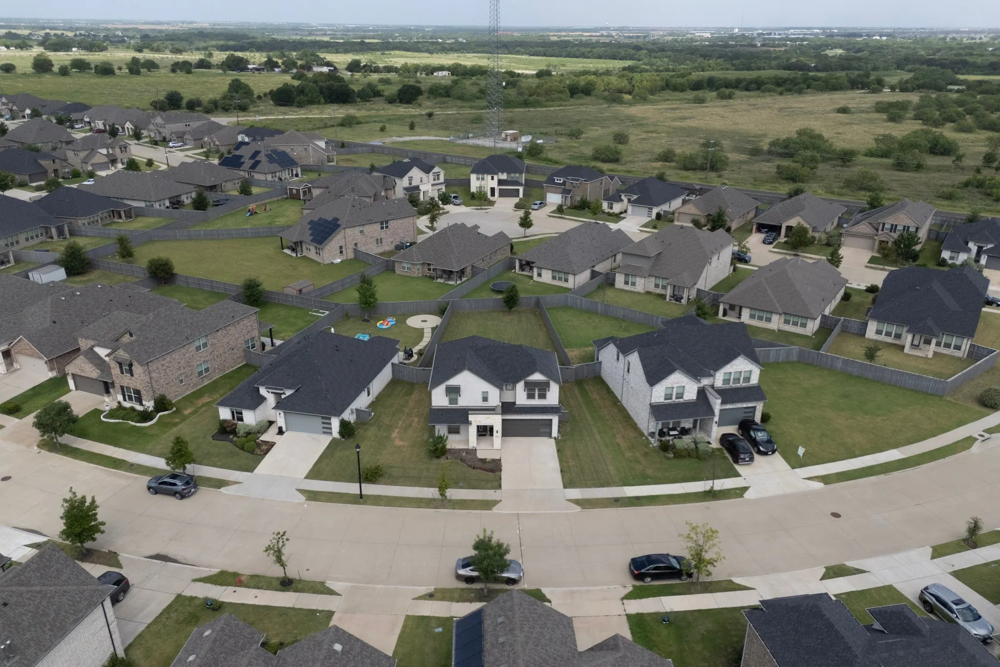 Single Family Residence For Sale in Ellis County , 6725 Aster Drive, Venus, Texas 76084, 4 Bedroom, 3 Bathroom, 2 Garage spaces, 2,372 Sqft, built in 2021, Price $409,900, mls#21337986, Real Estate Agent in Venus, Homes For Sale in Ellis county, Homes For Sale in Venus, Realtor in Venus Texas, Real Estate Brokerage Independent Realty Texas, Luminita Cordes Realtor