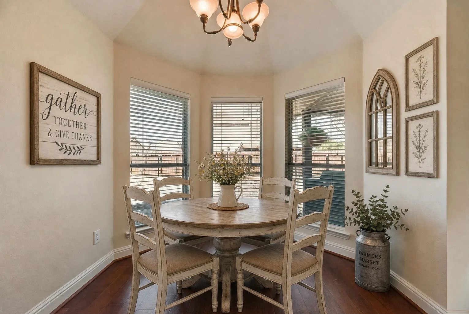 Single Family Residence For Sale in Collin County , 750 Stefhanie Drive, Celina, Texas 75009, 3 Bedroom, 2 Bathroom, 2 Garage spaces, 1,766 Sqft, built in 2005, mls#21337486, Real Estate Agent in Celina, Homes For Sale in Collin county, Homes For Sale in Celina, Realtor in Celina Texas, Real Estate Brokerage Independent Realty Texas, Luminita Cordes Realtor