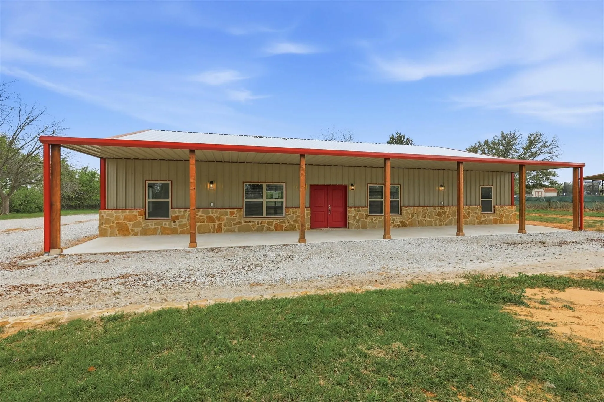 Single Family Residence For Rent in Wise County , 1445 County Road 3690, Paradise, Texas 76073, 3 Bedroom, 3 Bathroom, 1 Garage spaces, 3,048 Sqft, built in 2023, mls#21339233, Real Estate Agent in Paradise, Homes For Rent in Wise county, Homes For Rent in Paradise, Realtor in Paradise Texas, Real Estate Brokerage Independent Realty Texas, Luminita Cordes Realtor