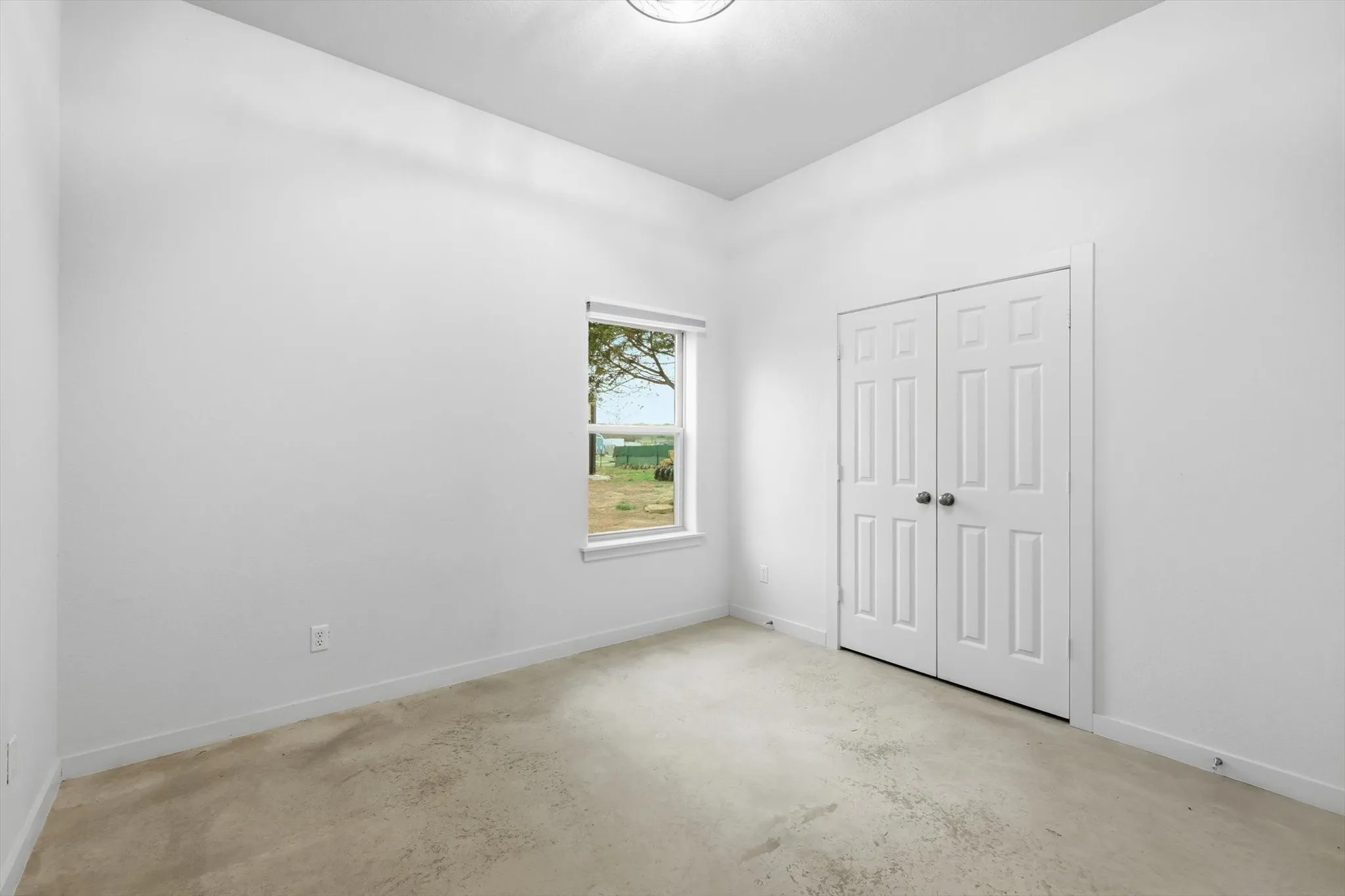 Single Family Residence For Rent in Wise County , 1445 County Road 3690, Paradise, Texas 76073, 3 Bedroom, 3 Bathroom, 1 Garage spaces, 3,048 Sqft, built in 2023, mls#21339233, Real Estate Agent in Paradise, Homes For Rent in Wise county, Homes For Rent in Paradise, Realtor in Paradise Texas, Real Estate Brokerage Independent Realty Texas, Luminita Cordes Realtor