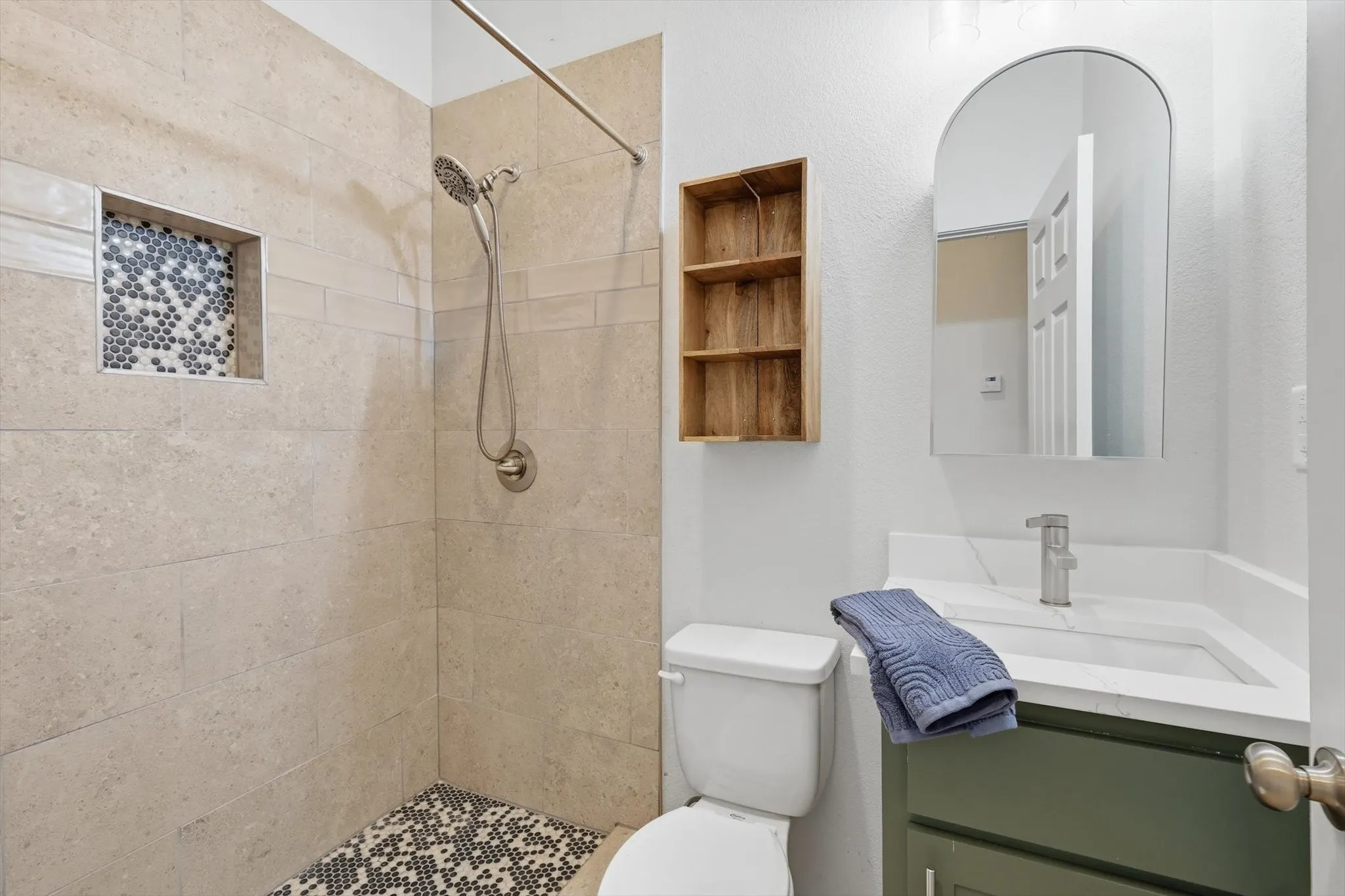 Single Family Residence For Rent in Wise County , 1445 County Road 3690, Paradise, Texas 76073, 3 Bedroom, 3 Bathroom, 1 Garage spaces, 3,048 Sqft, built in 2023, mls#21339233, Real Estate Agent in Paradise, Homes For Rent in Wise county, Homes For Rent in Paradise, Realtor in Paradise Texas, Real Estate Brokerage Independent Realty Texas, Luminita Cordes Realtor
